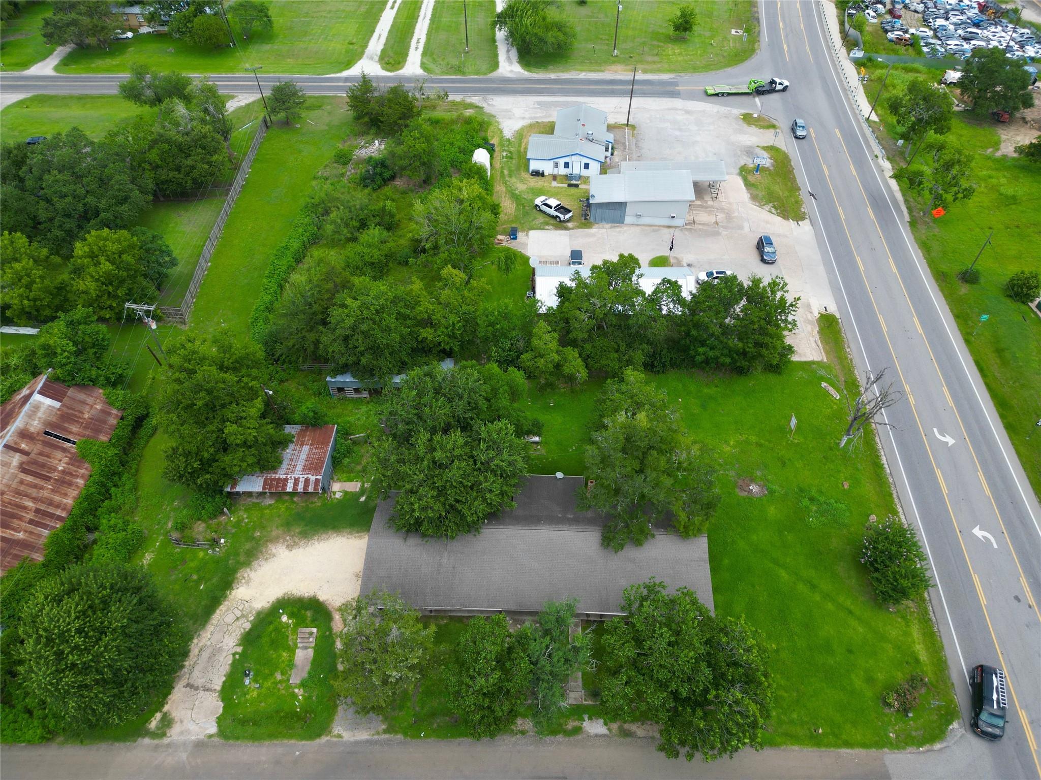 224 W Buffington Avenue — photo