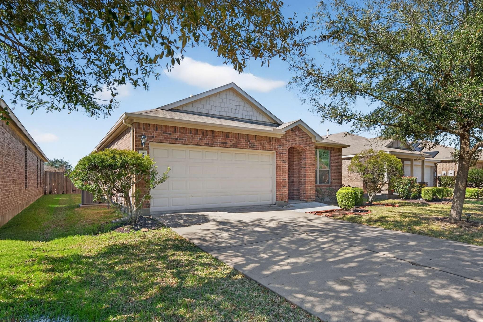 5815 Acacia Rose Court — photo