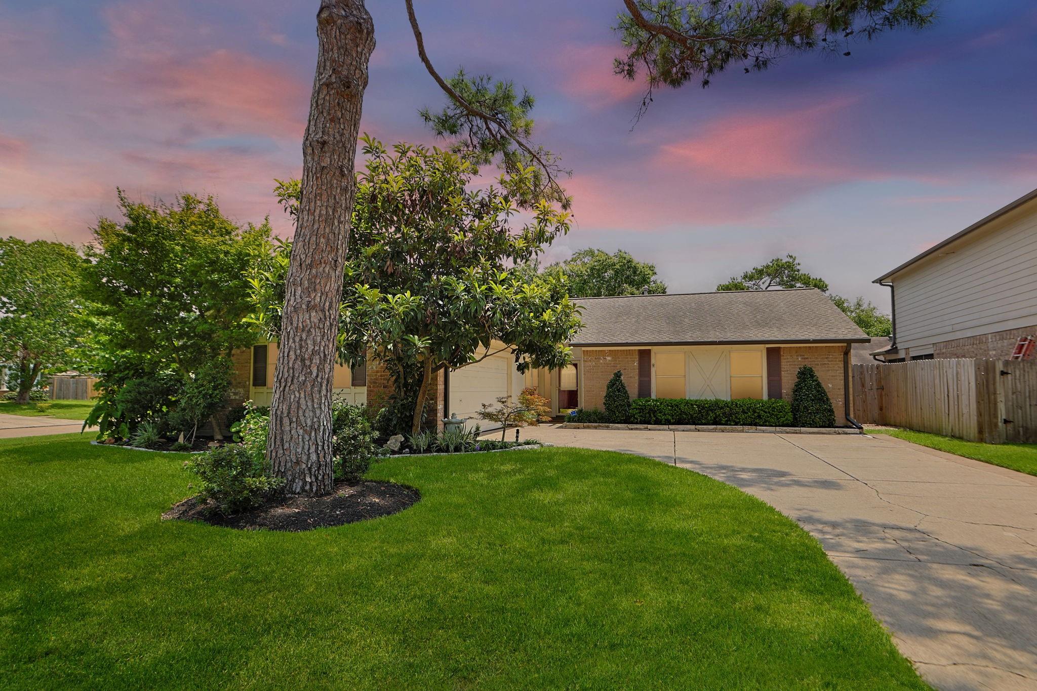 8638 Lake Crystal Drive — photo