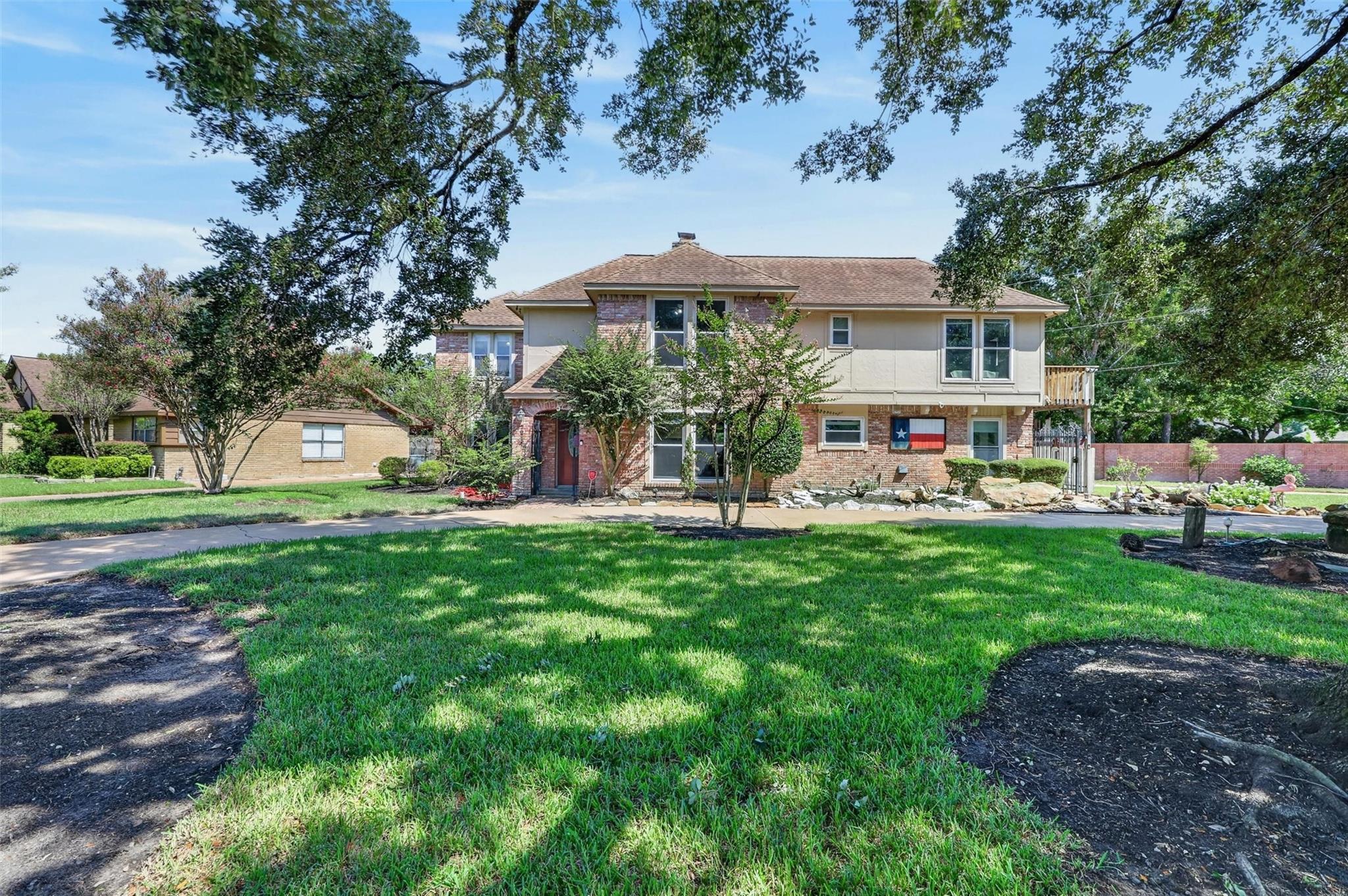 7214 Creek Crest Drive — photo