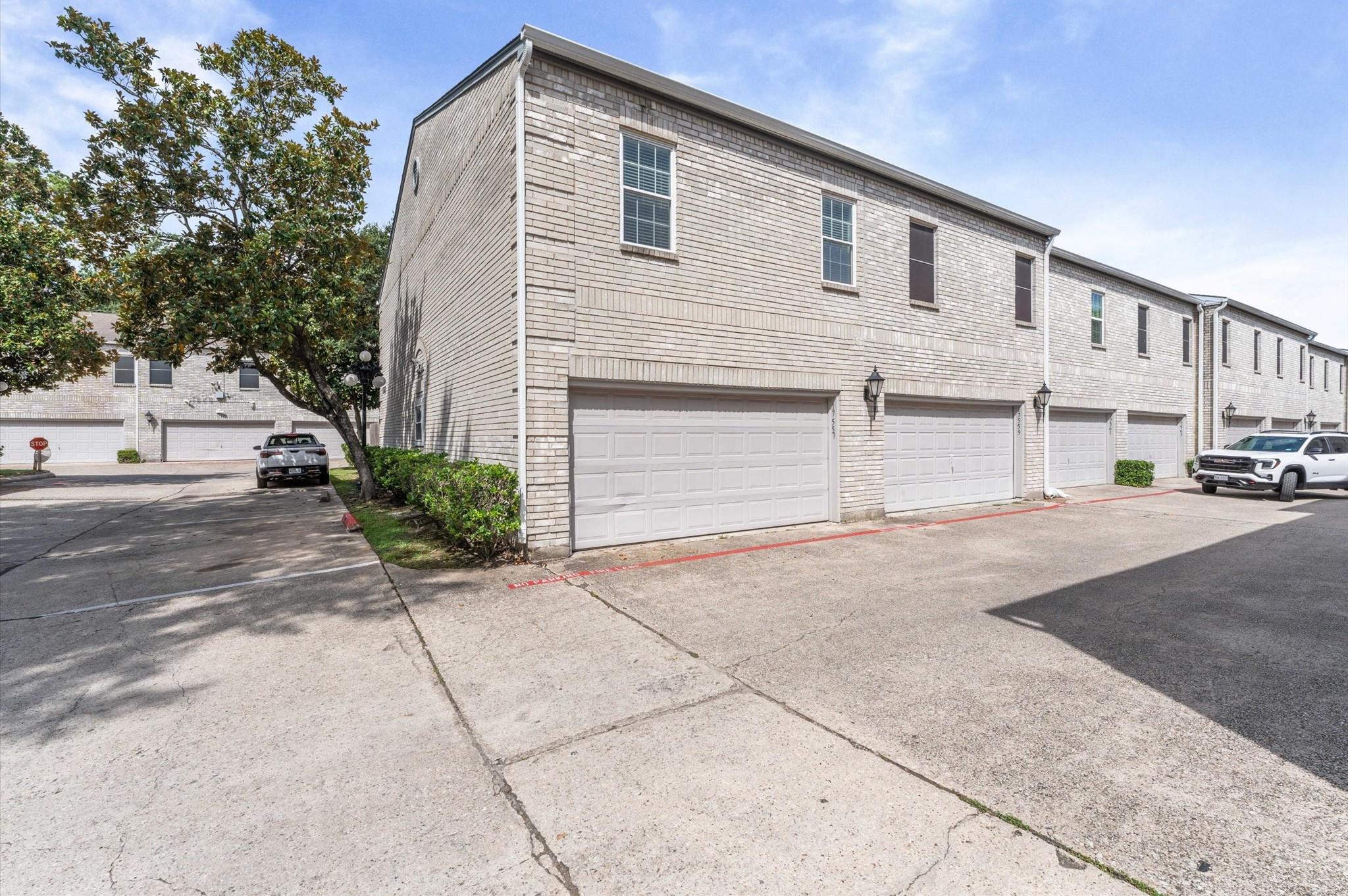 17557 Red Oak Dr Drive #7557 — photo