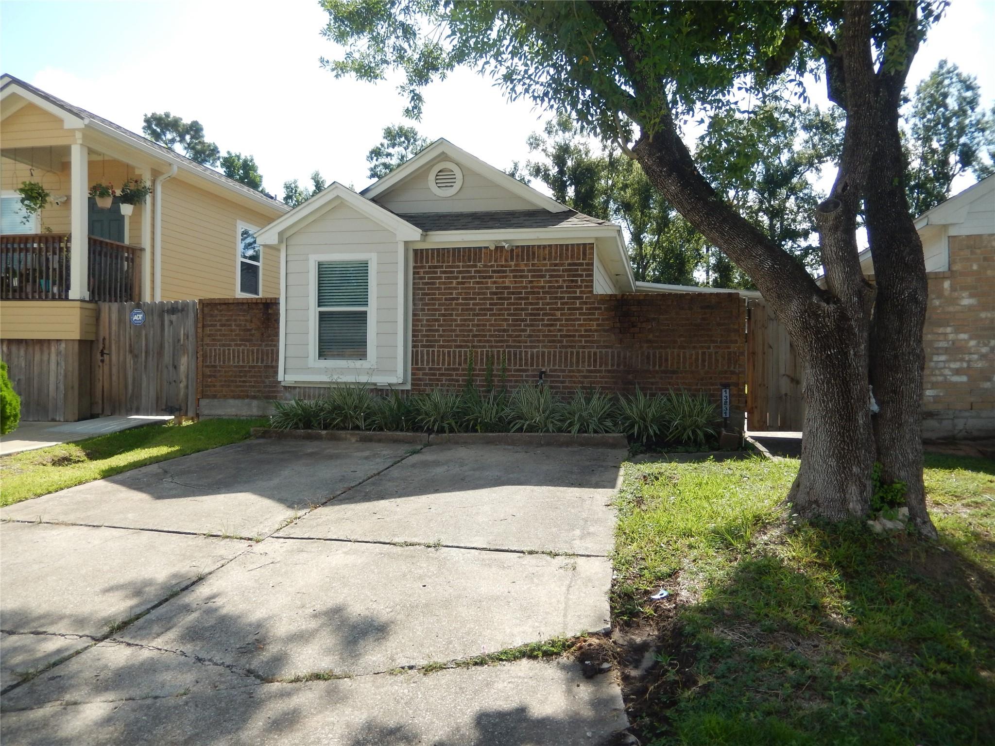 13831 Northlake Drive — photo