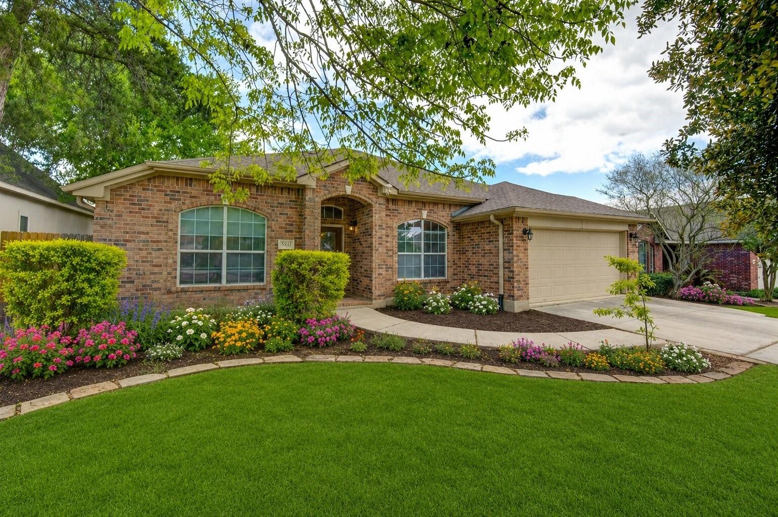 233 Lake Estates Drive — photo