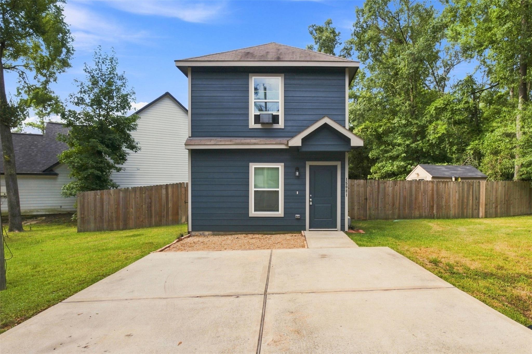 15081 Travis Lane — photo