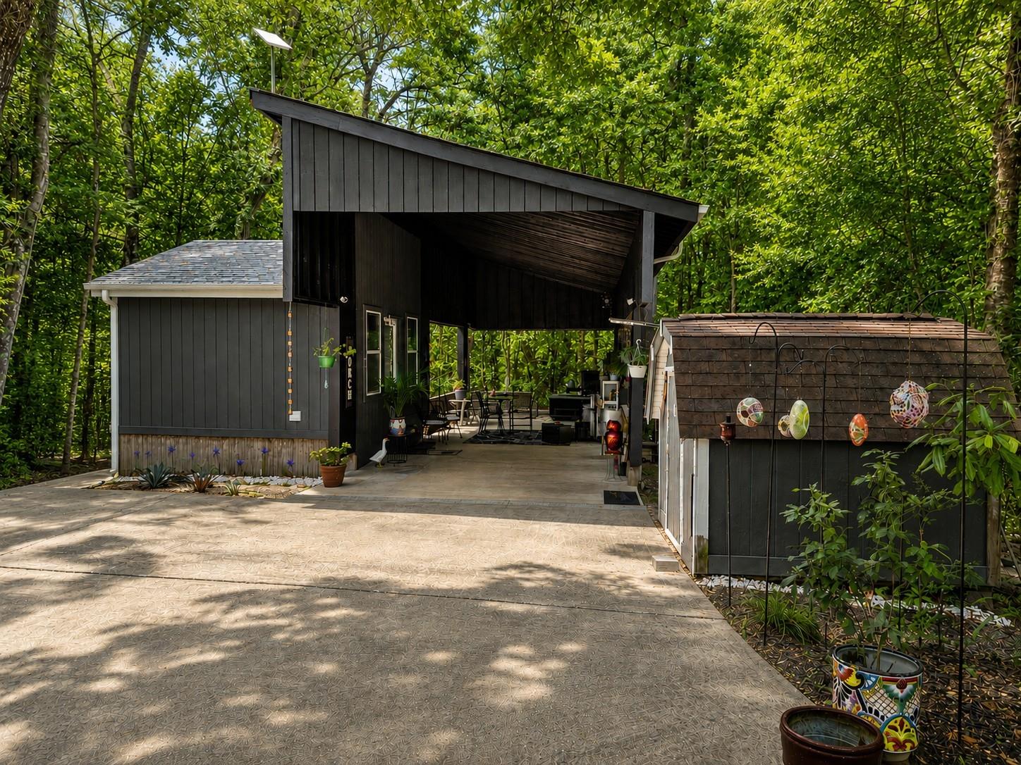 236 W Peterson Loop — photo