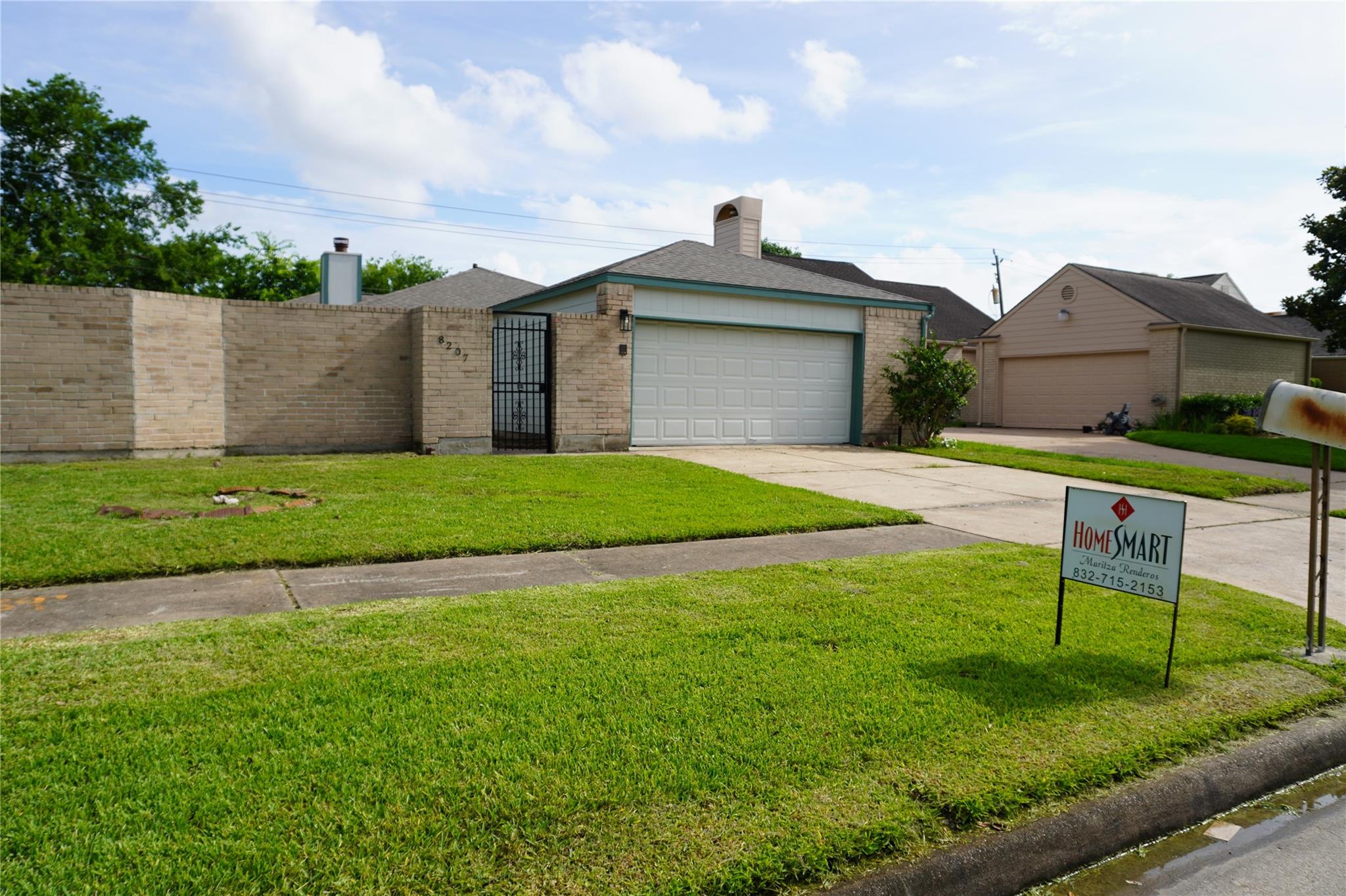 8207 Misty Ridge Lane, Houston, TX 77071 — photo 2