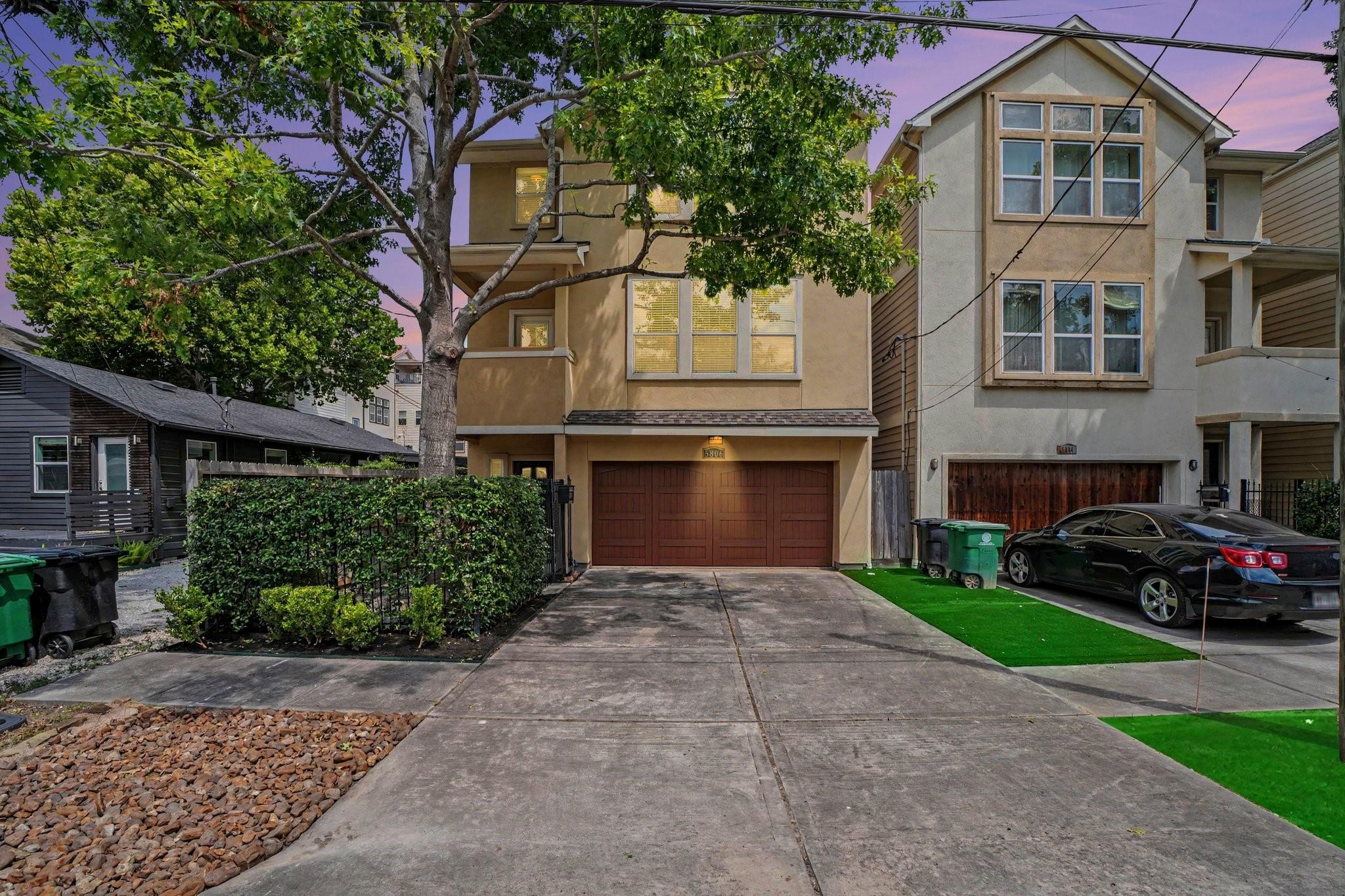 5806 Larkin Street — photo