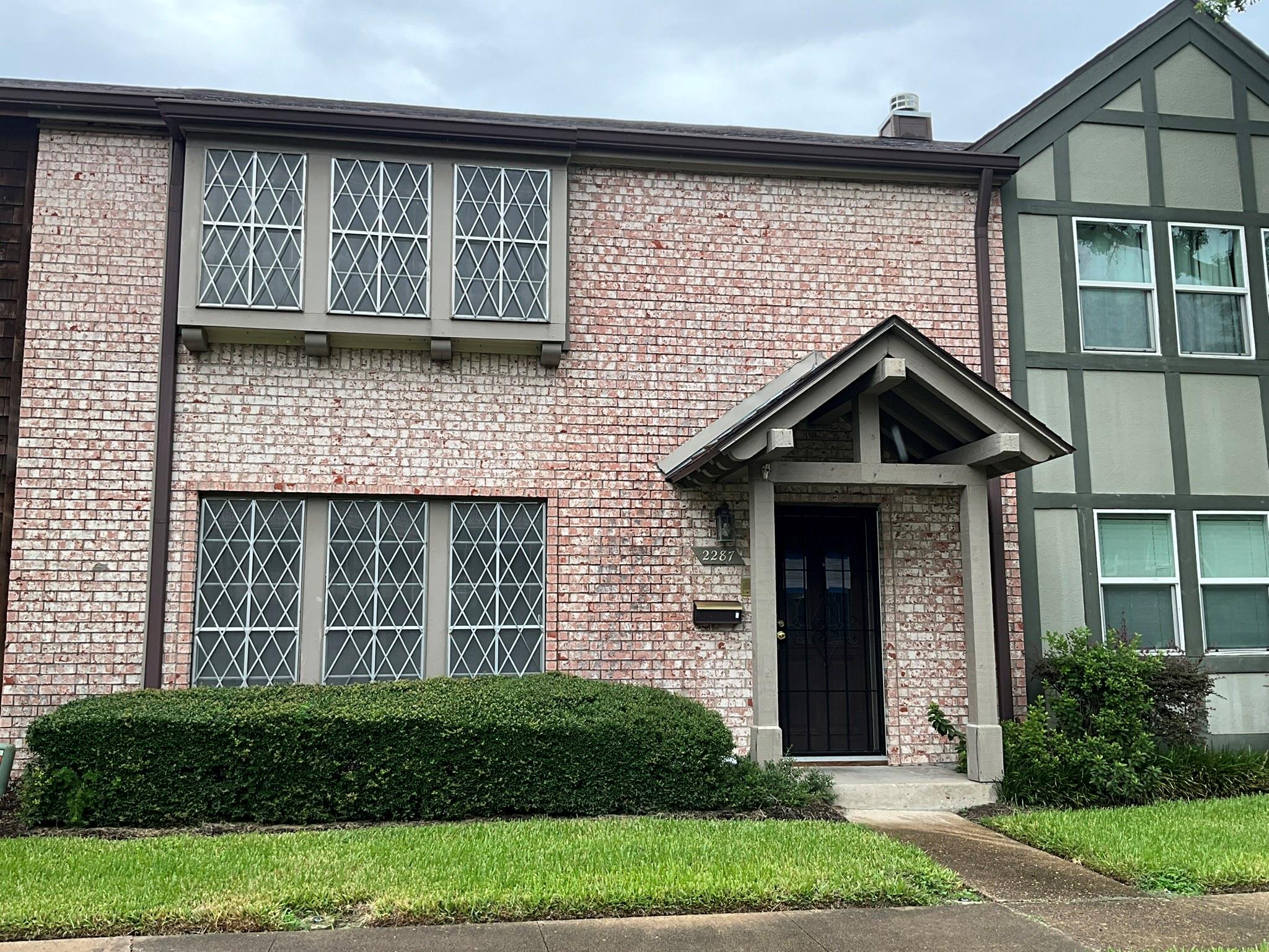 2287 Triway Lane #281 — photo
