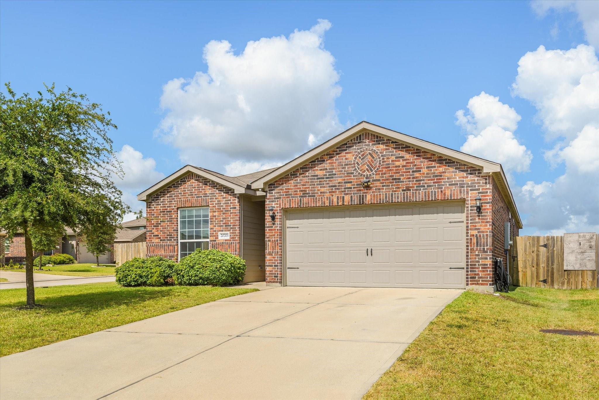 20703 Sunshine Meadow Drive — photo