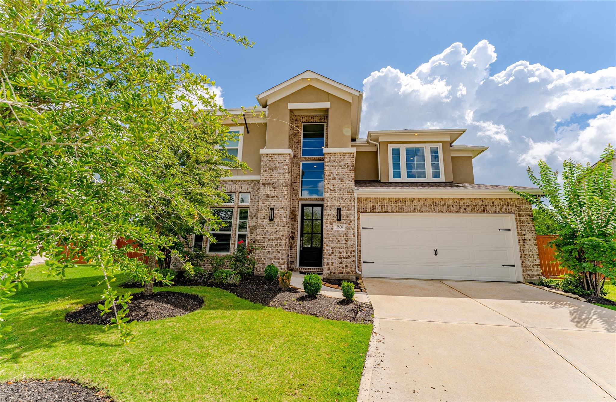 13806 Llano Basin Court — photo