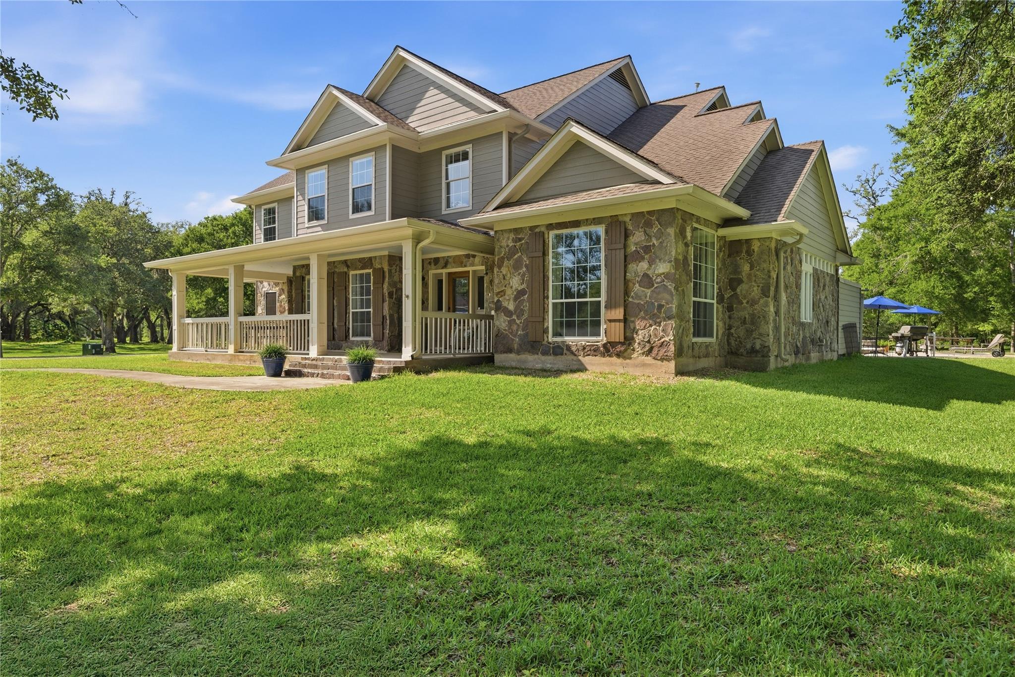 9500 Live Oak Court — photo