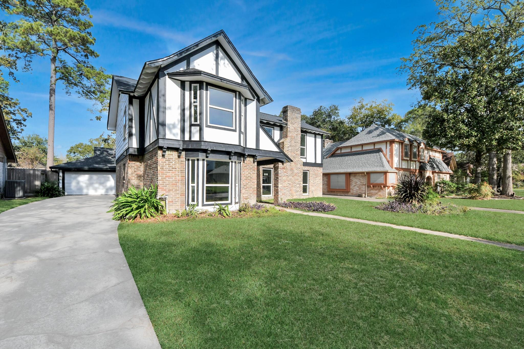 616 S Rivershire Drive, Conroe, TX 77304 — photo 2