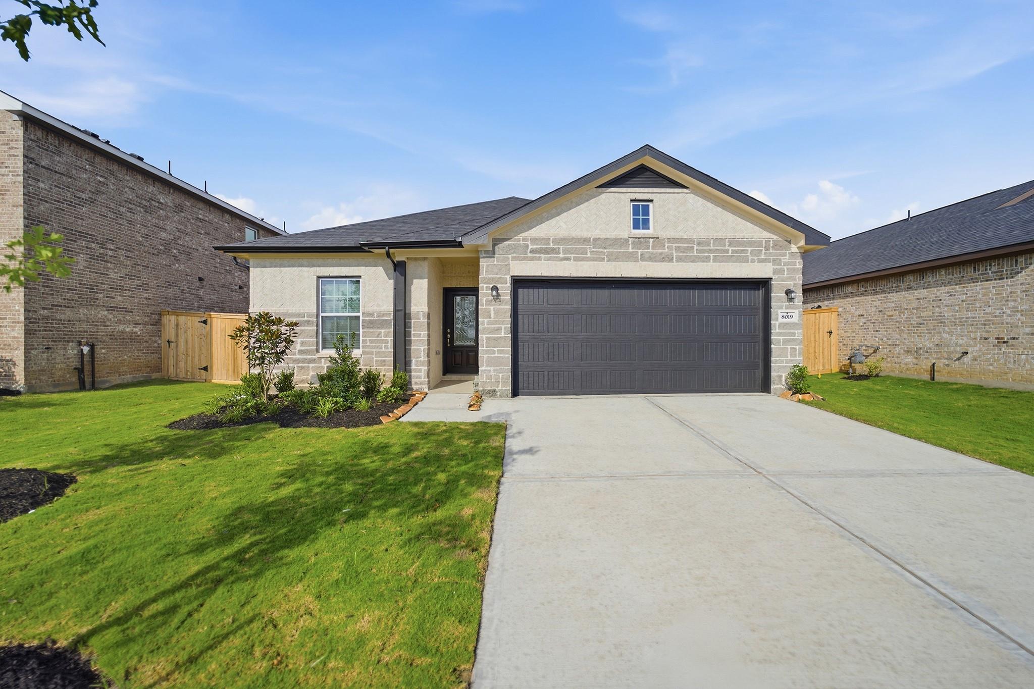 8019 Jasper Meadows — photo