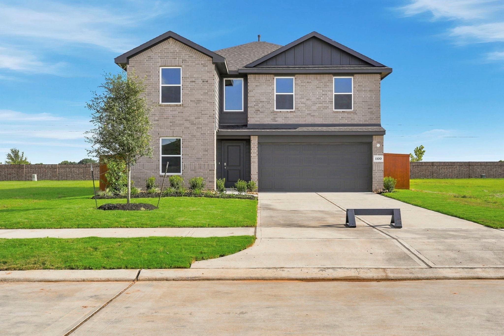 1100 Selene Sky — photo
