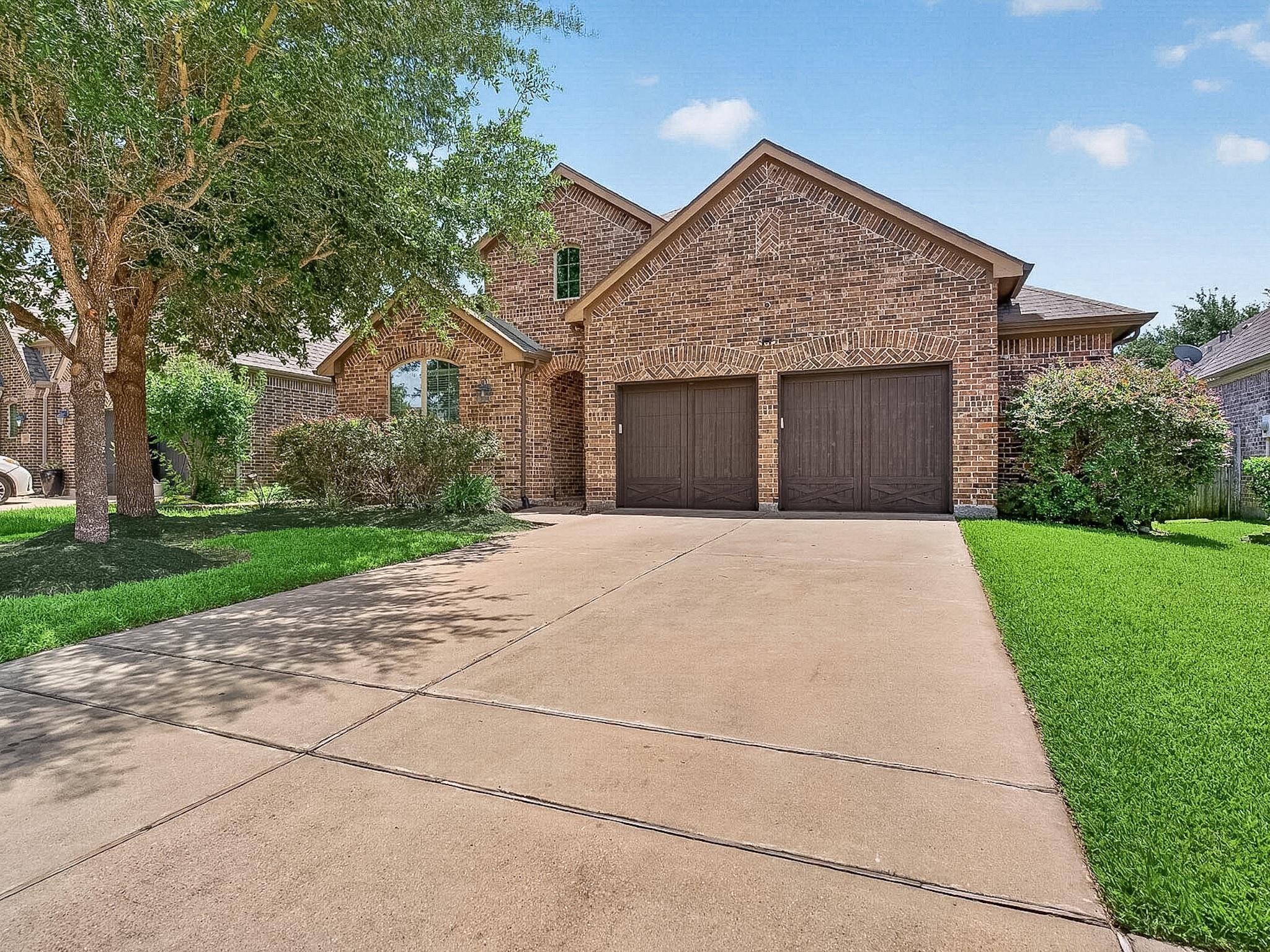 6006 Hedgepark Drive — photo