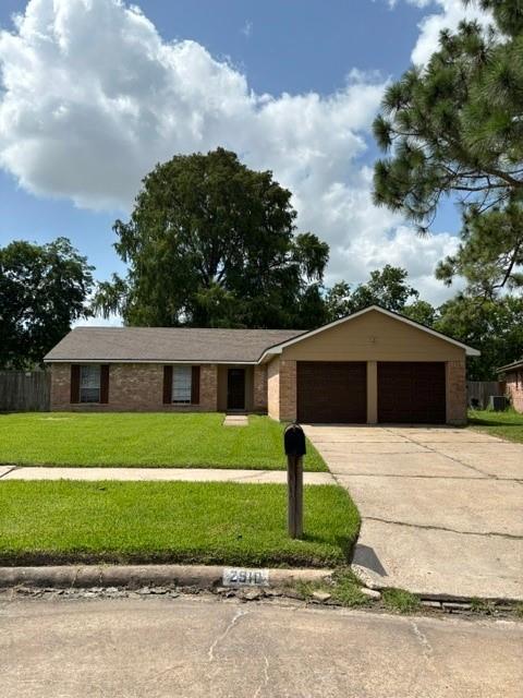 2910 Heritage House Drive — photo