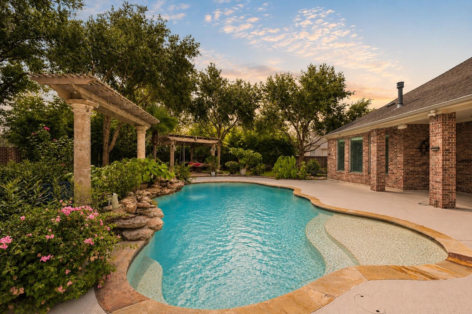 17615 Sunbriar Lane — photo