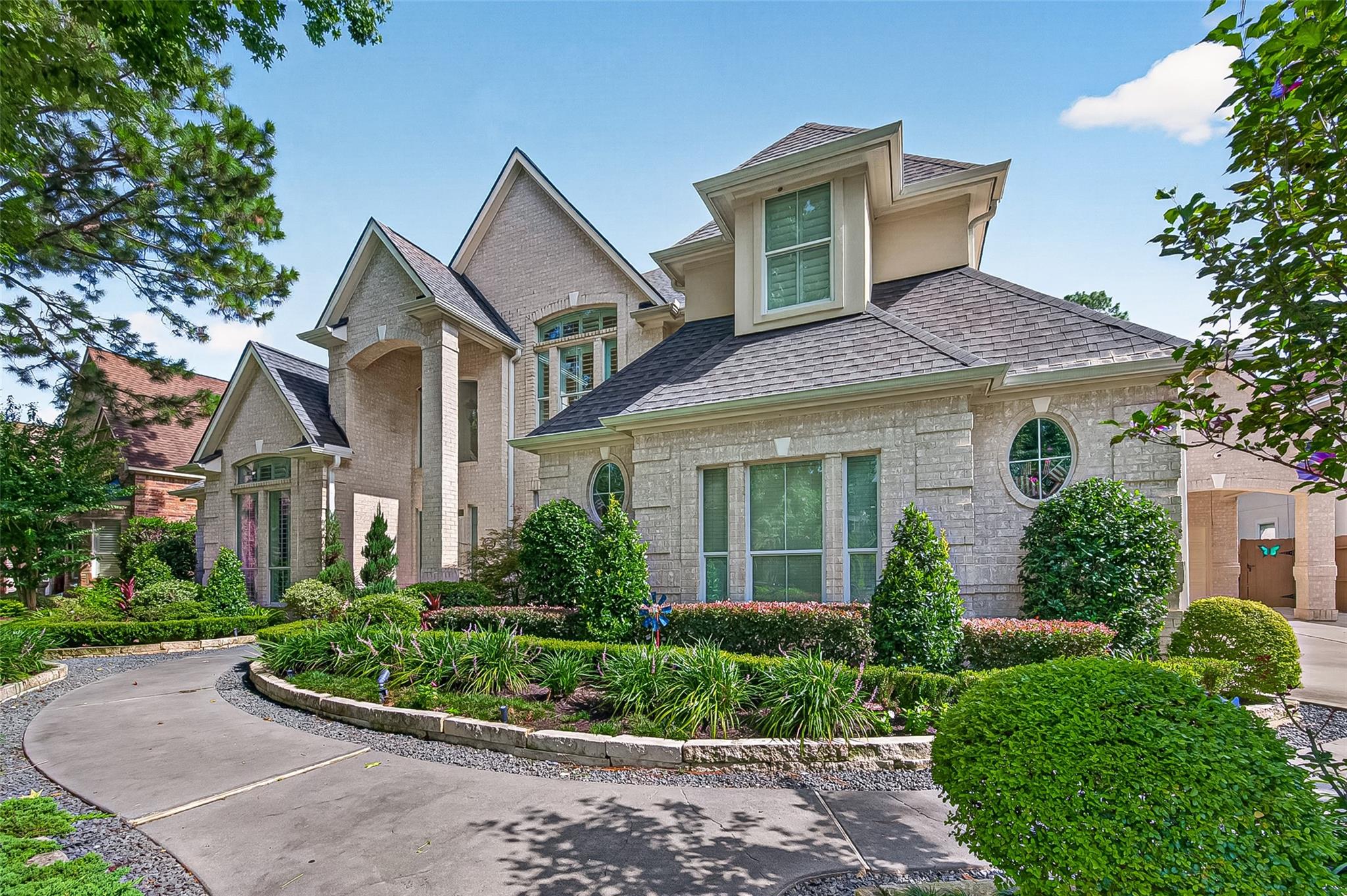 6118 Windrose Hollow Lane — photo