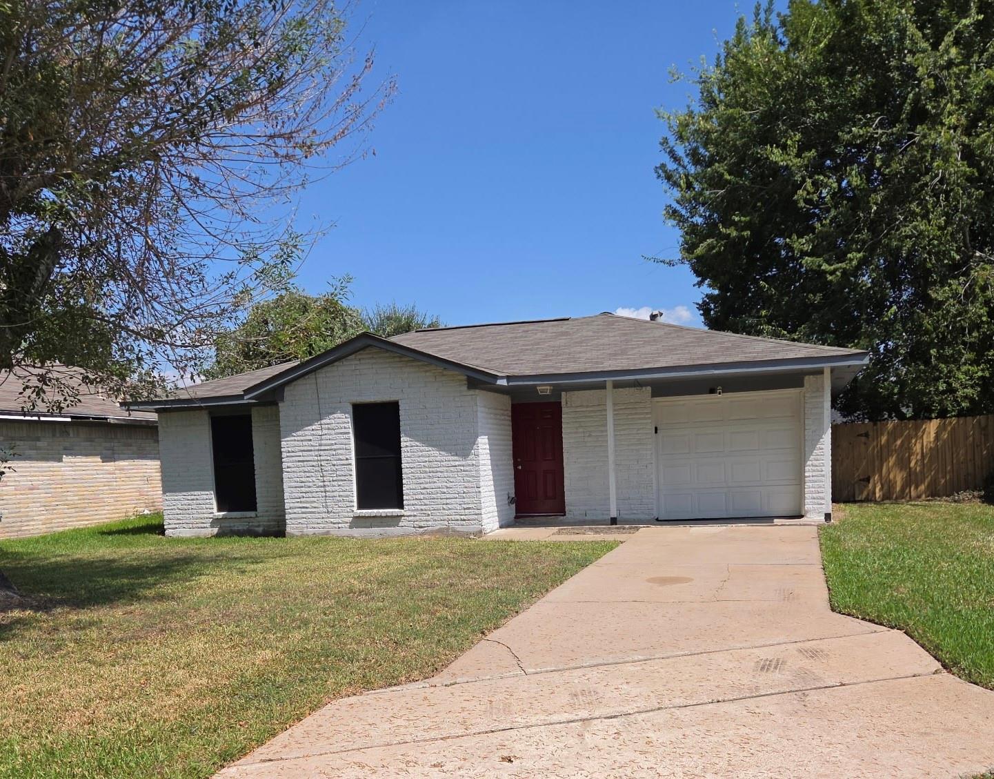 12811 Roandale Drive — photo