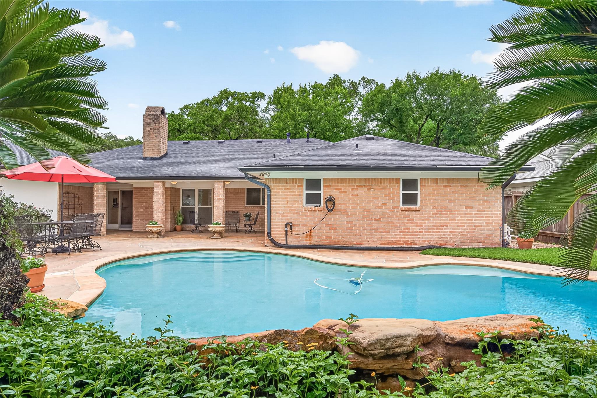 3031 Broadmoor Drive — photo