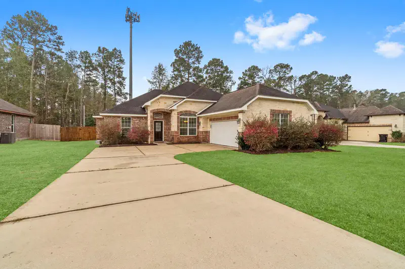 638 Spring Forest Court — photo