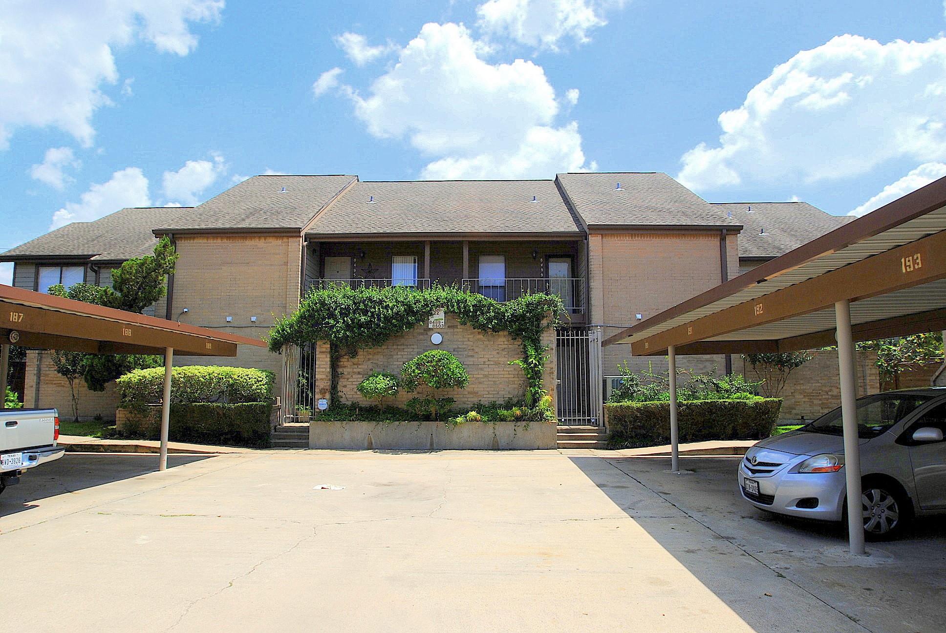 8499 Sands Point Drive — photo