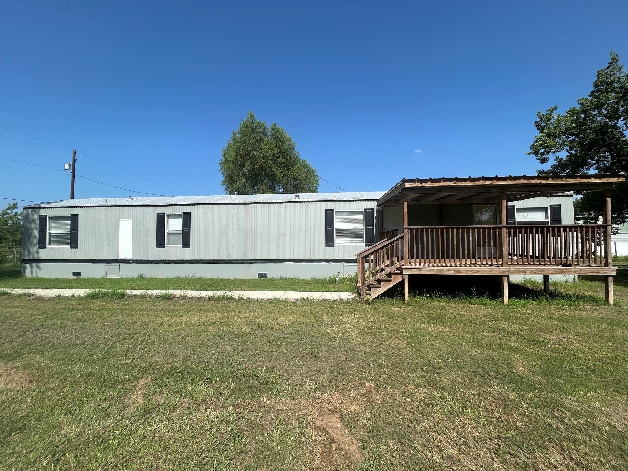 605 County Road 6053 — photo