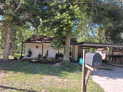 212 Magnolia Point Drive — photo