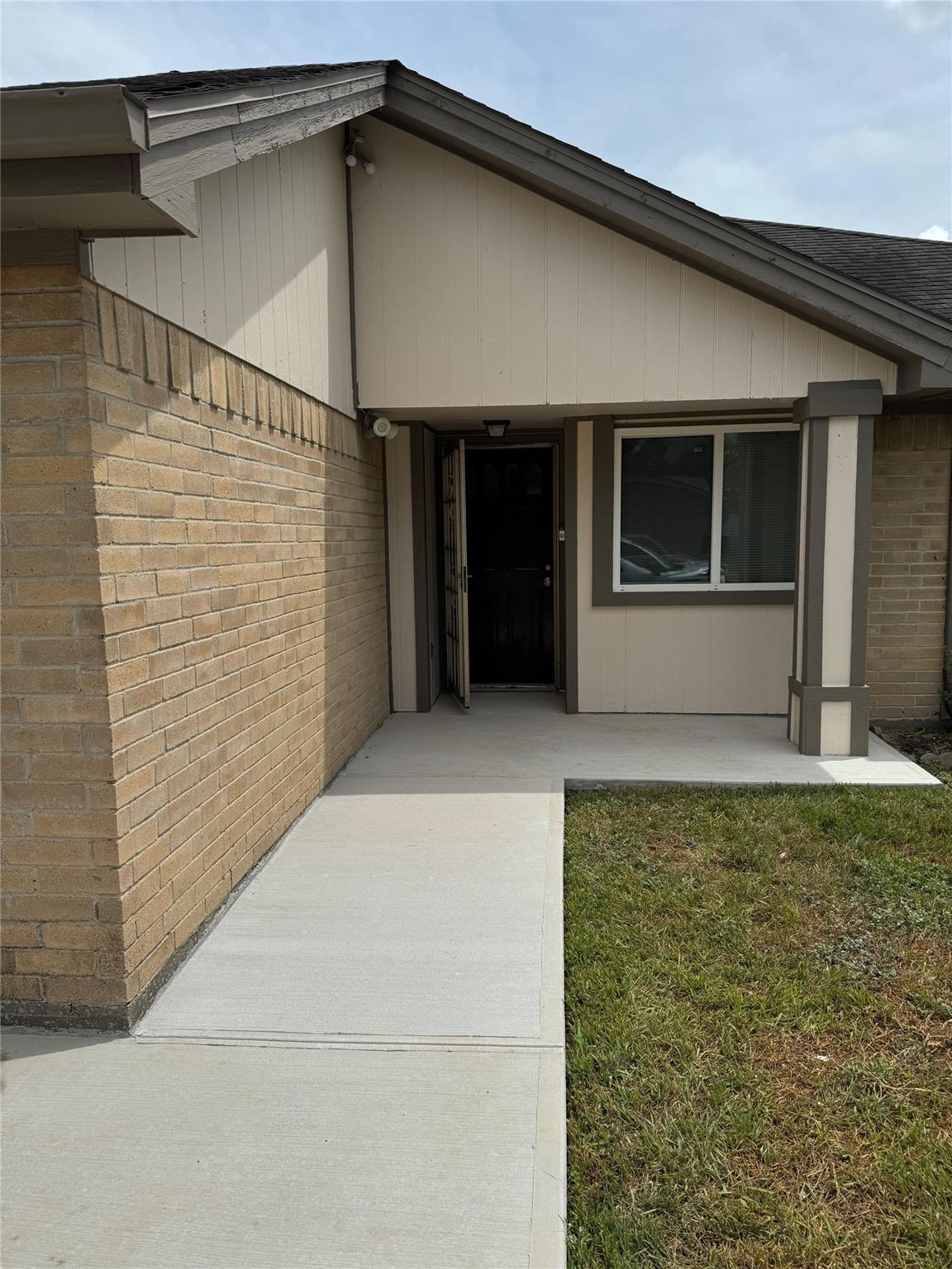 4207 Maple Cross Drive — photo