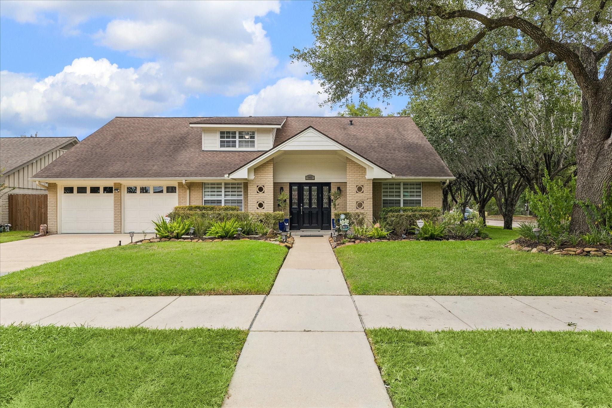 5402 Valkeith Drive — photo