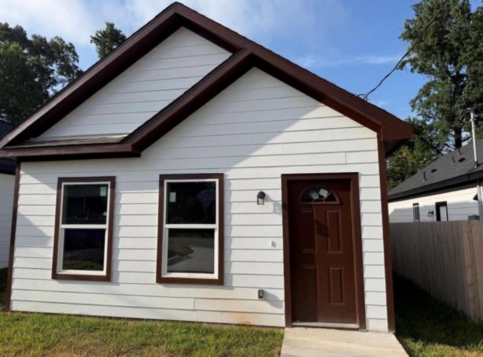 16393 Eastchase Street — photo