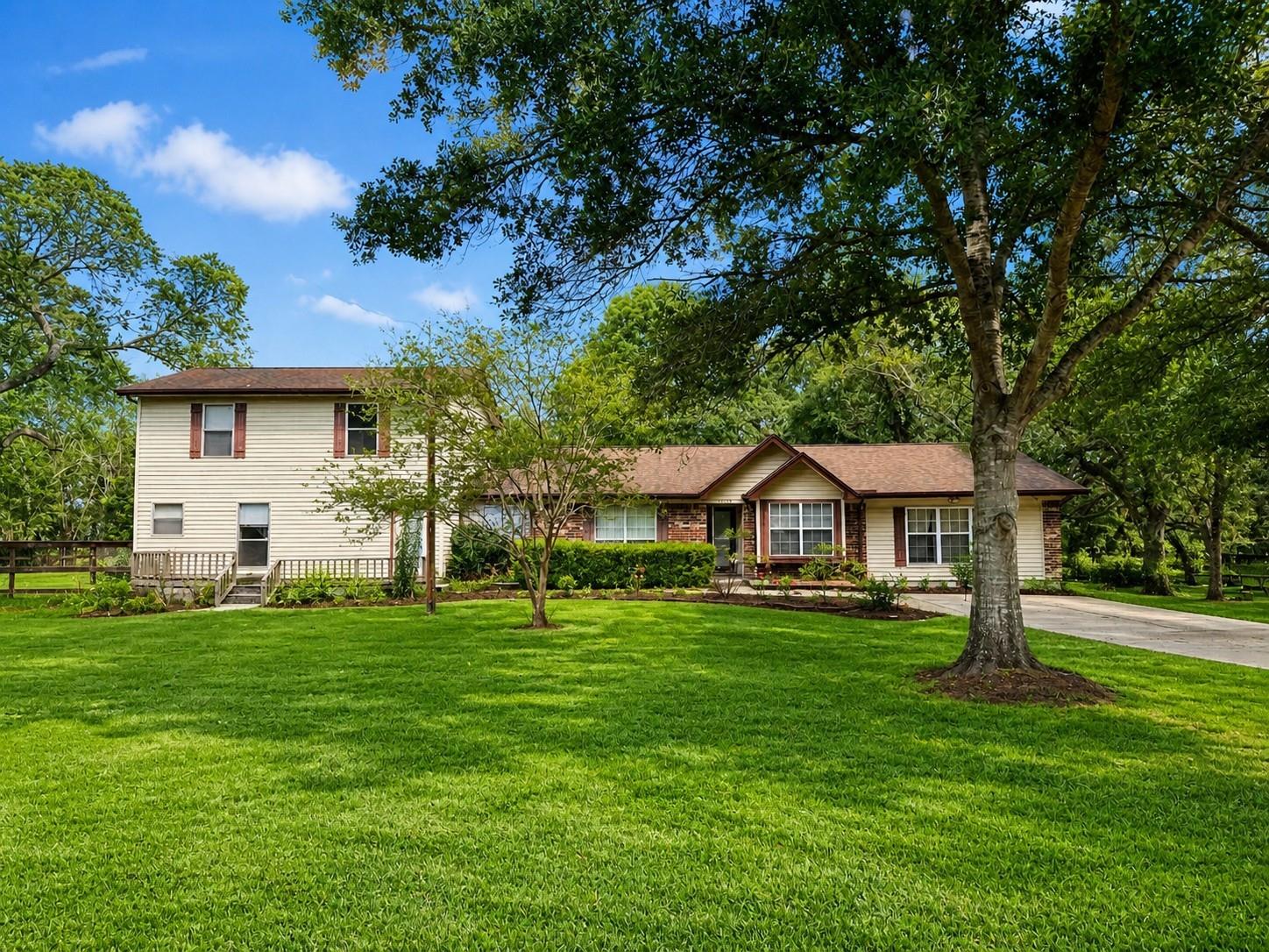 14225 Patricia Lane Cr377 — photo