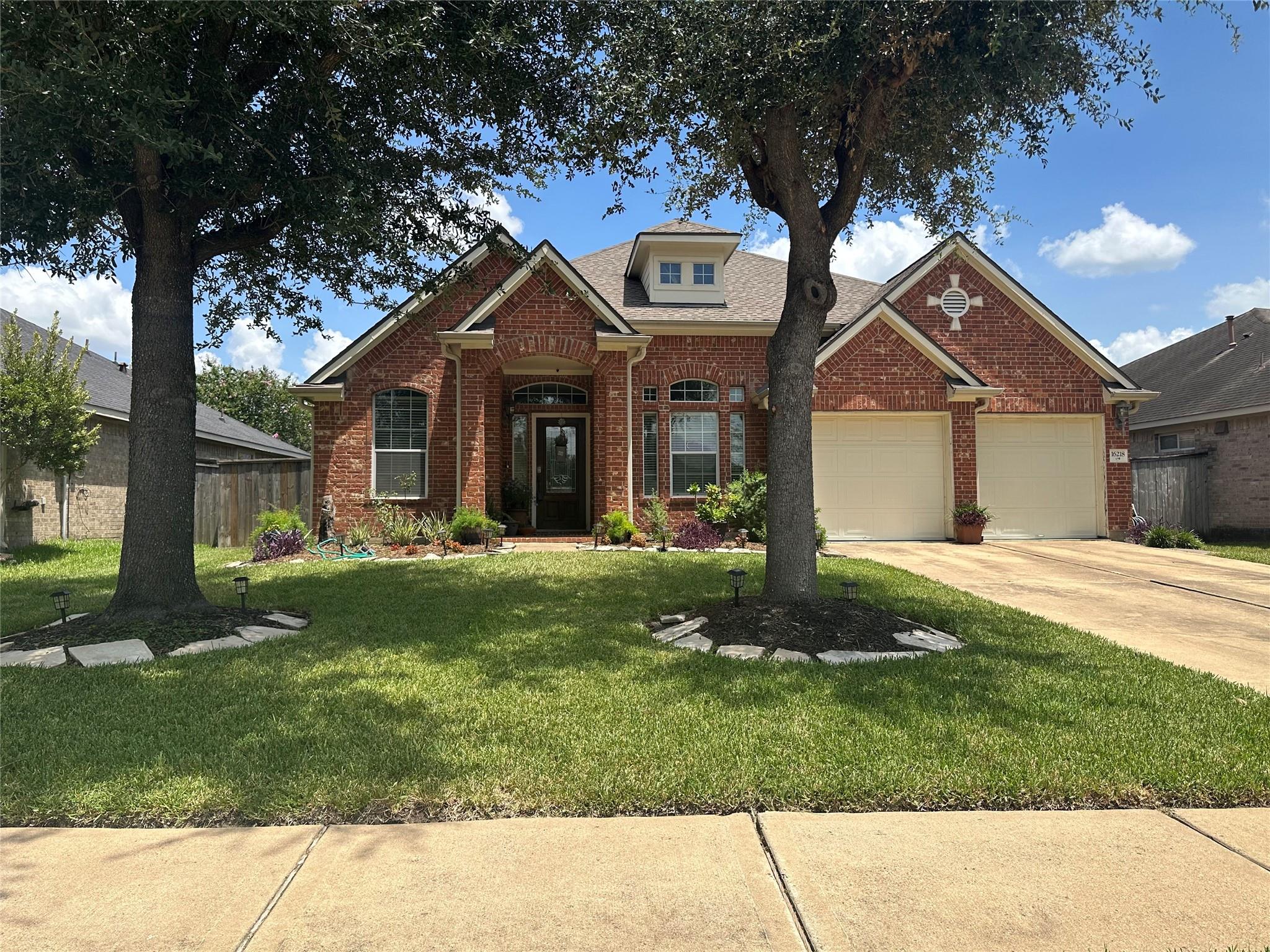 16218 Saxon Hollow Lane — photo