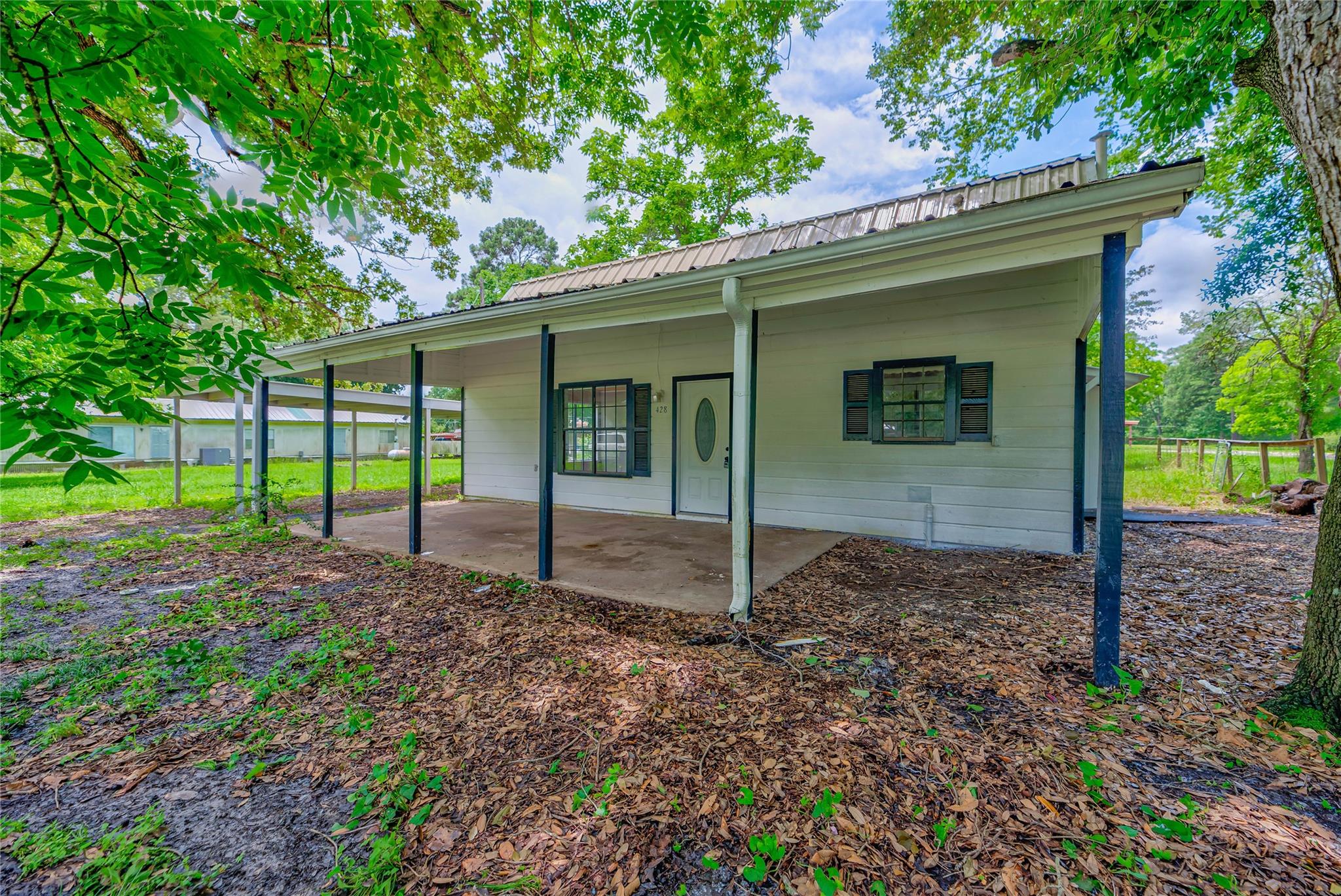 428 Lakewood Drive — photo