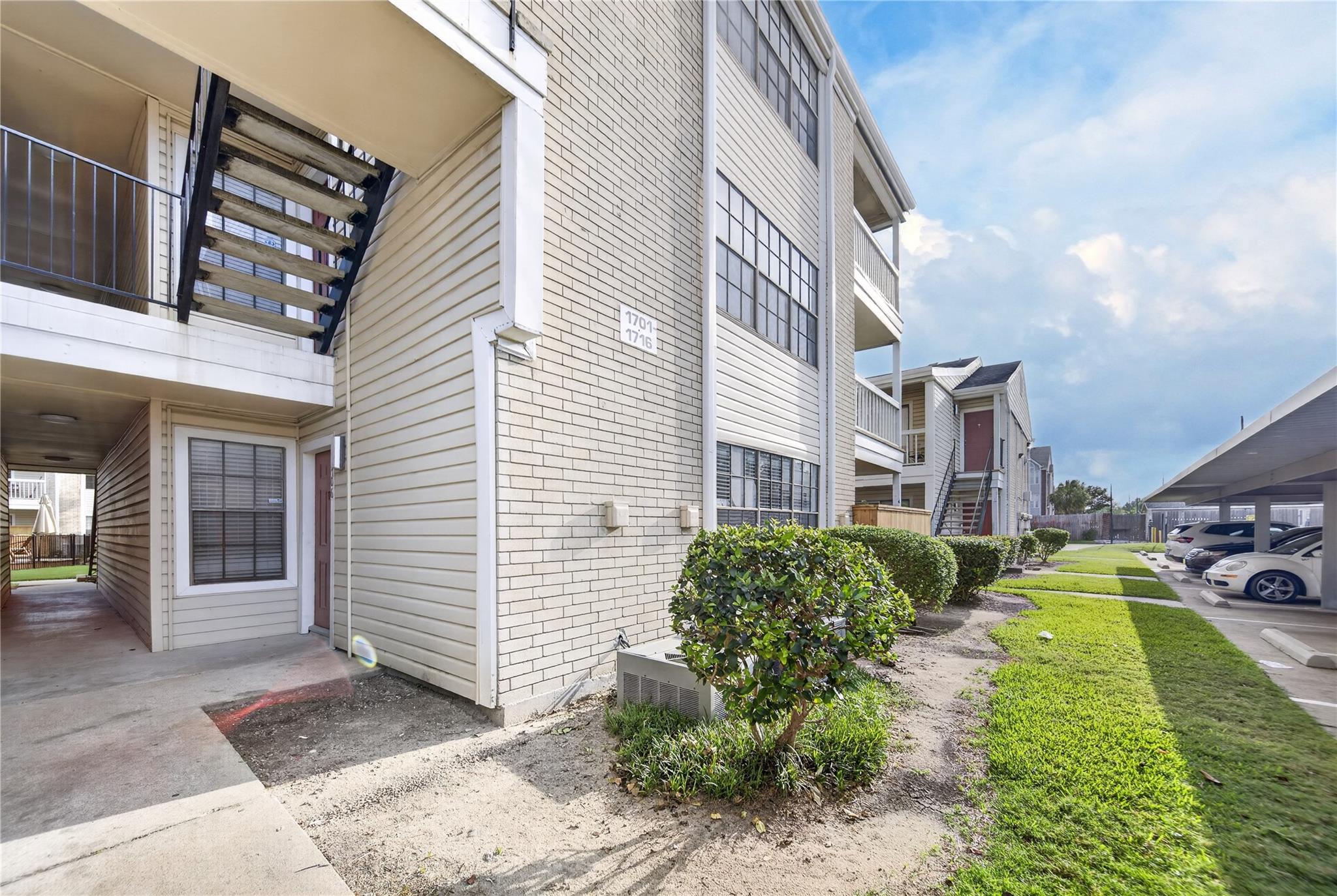 2750 Holly Hall Street #1706 — photo