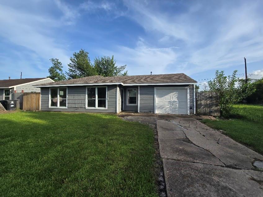 8914 Kellett Street — photo