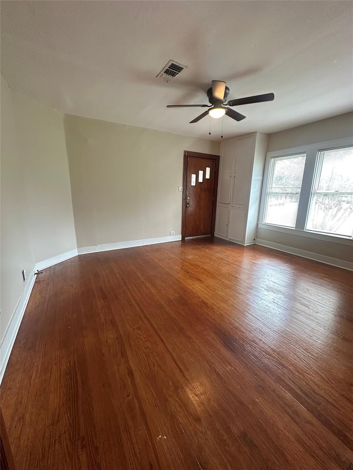 1305 9th Street, Hempstead, TX 77445 — photo 3