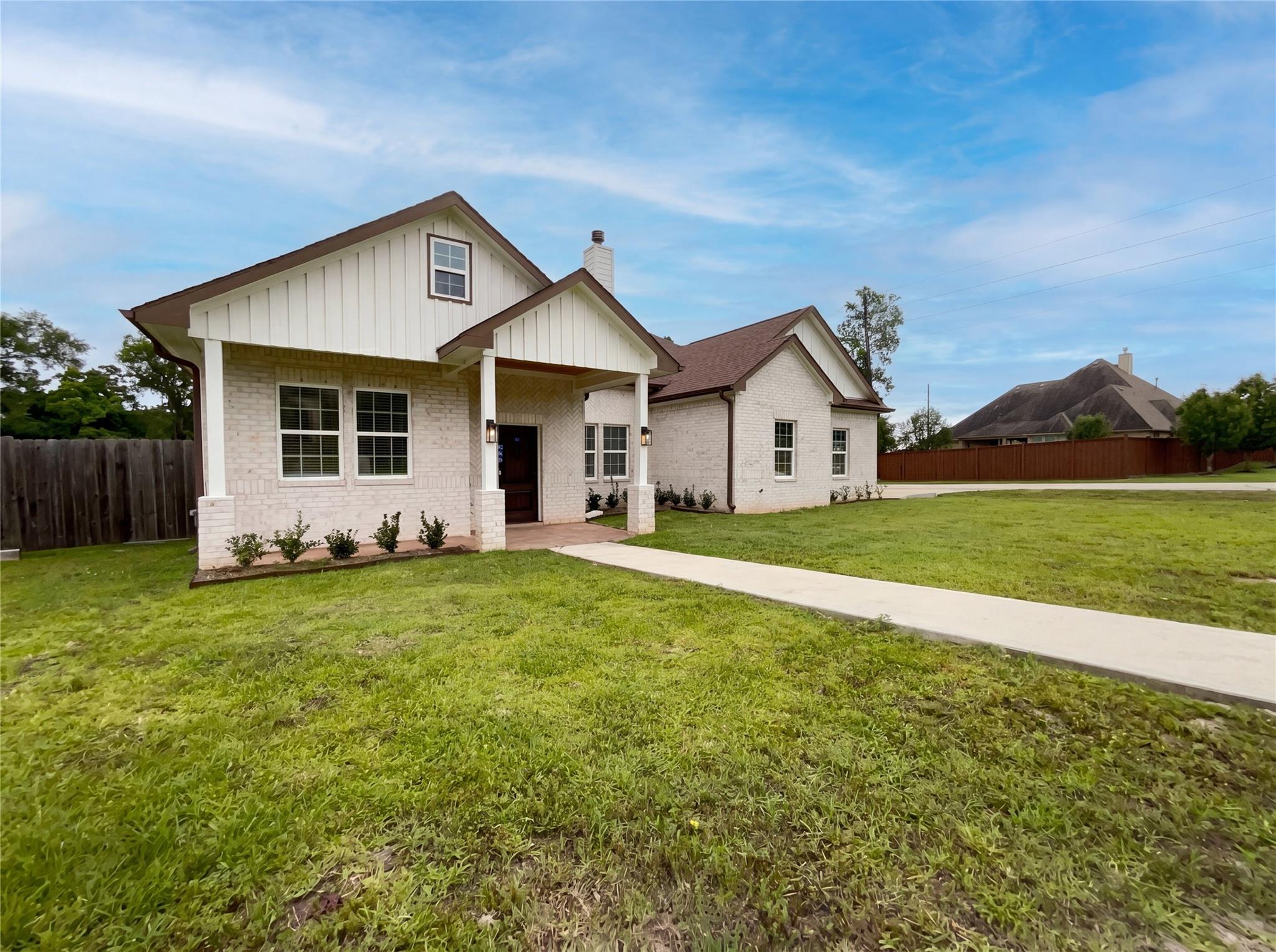 40402 Mostyn Drive — photo