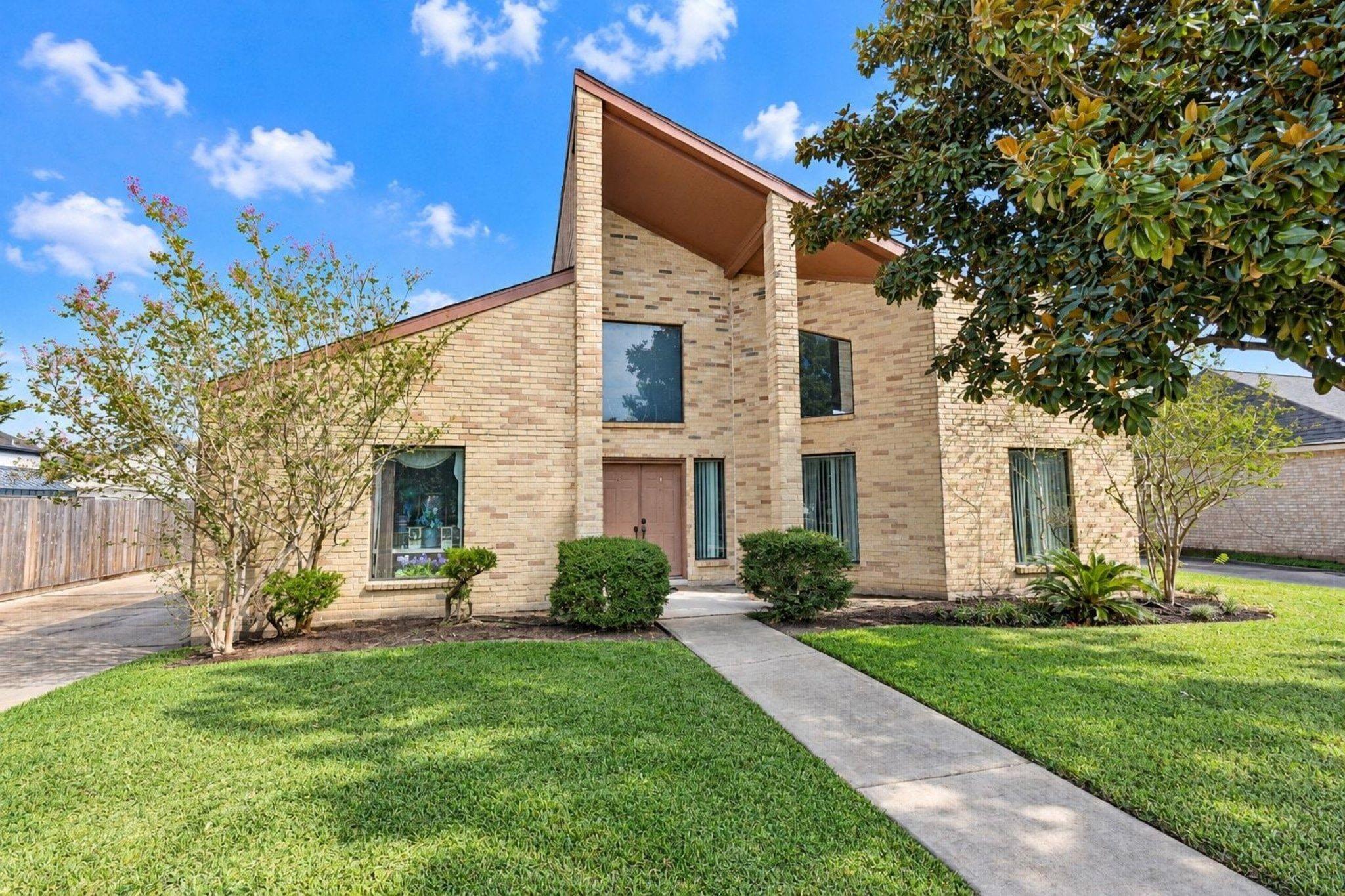 11811 Pepperdine Lane — photo