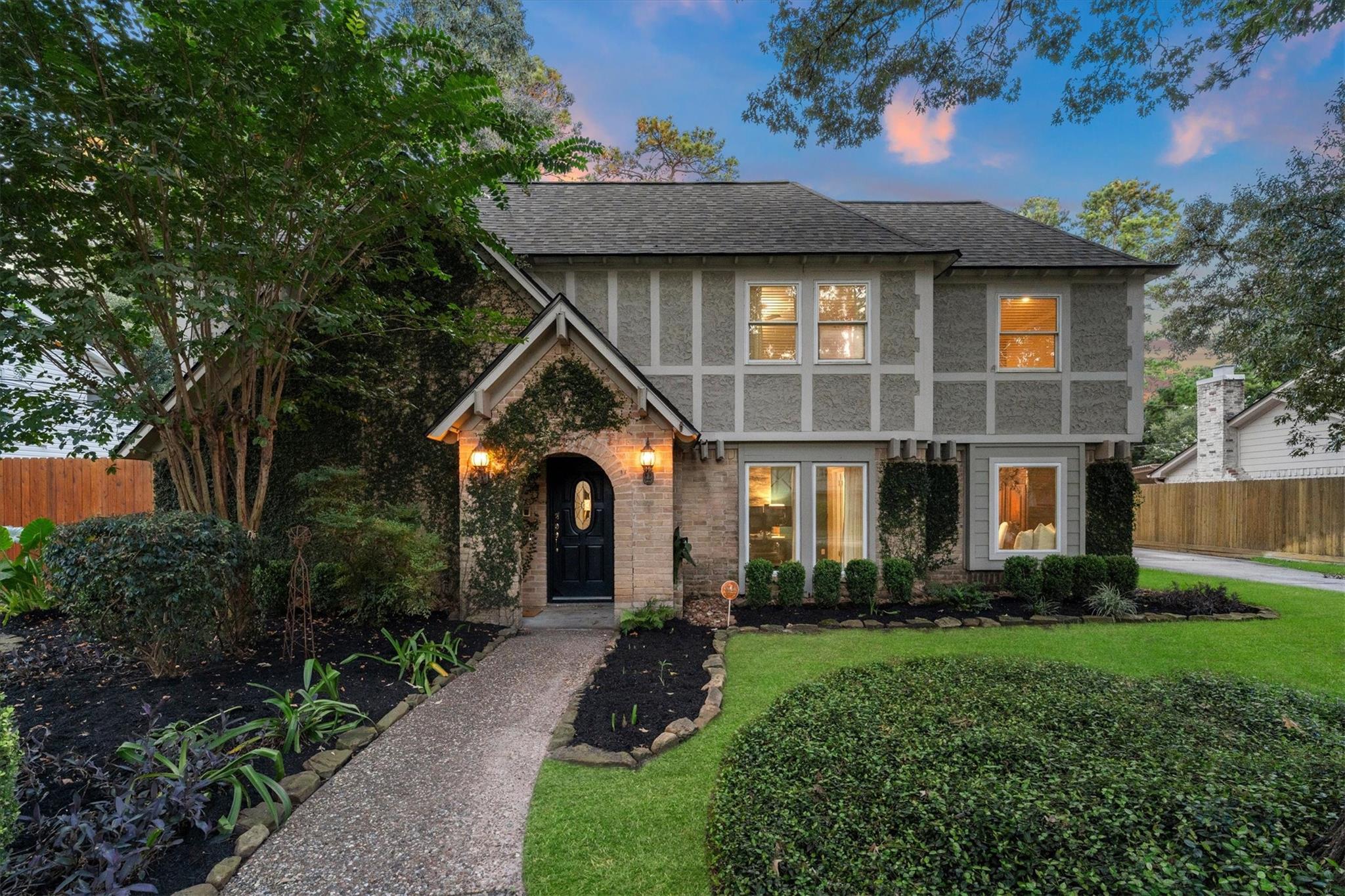 9515 Oxted Lane — photo