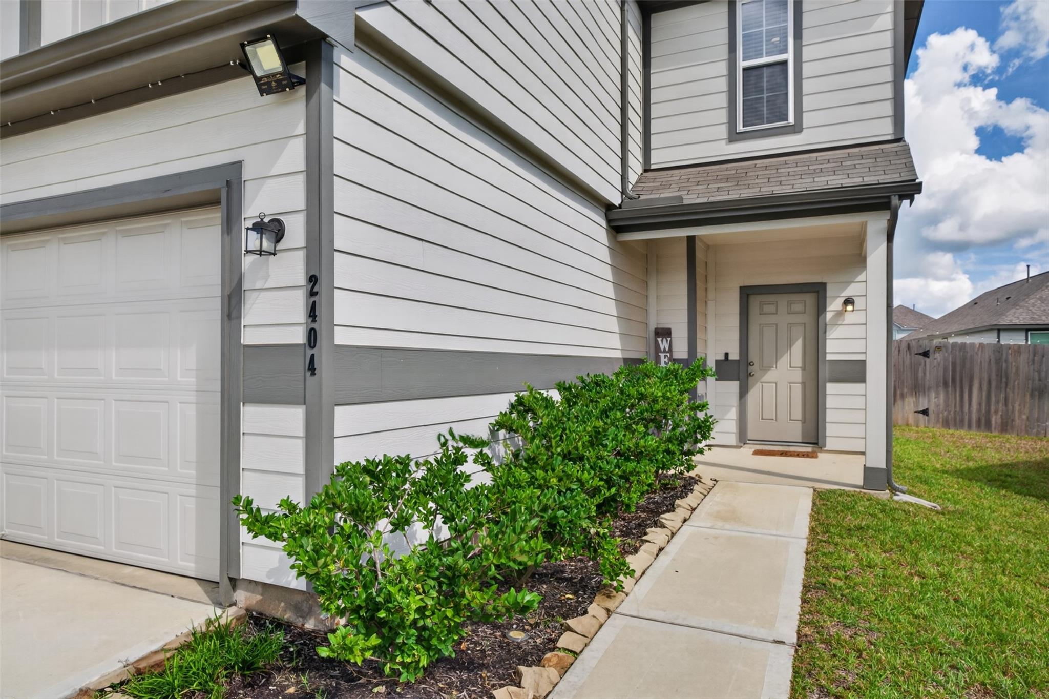 2404 Shellcracker Drive, Conroe, TX 77384 — photo 2