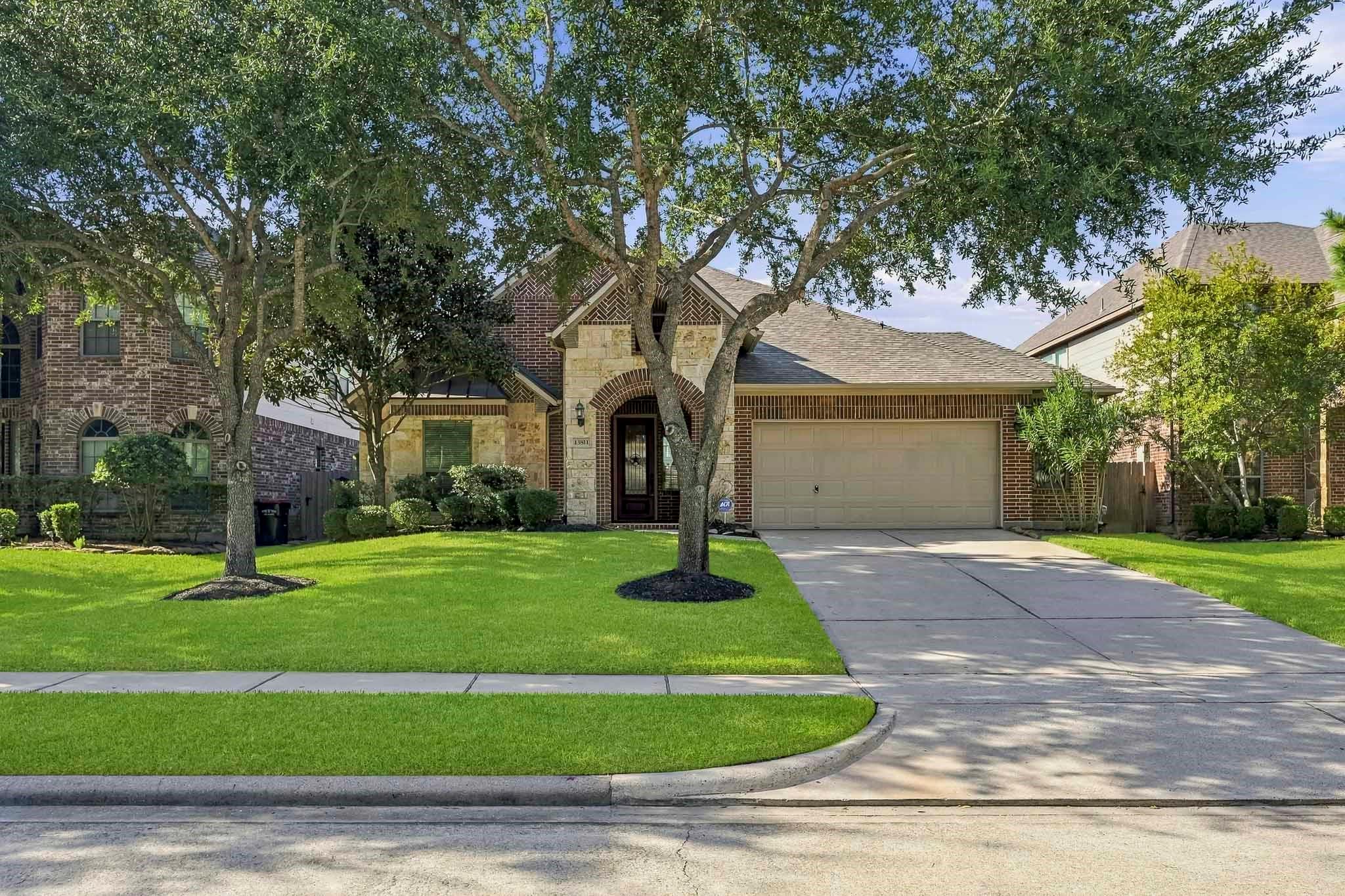13811 Wickdale Garden Lane — photo