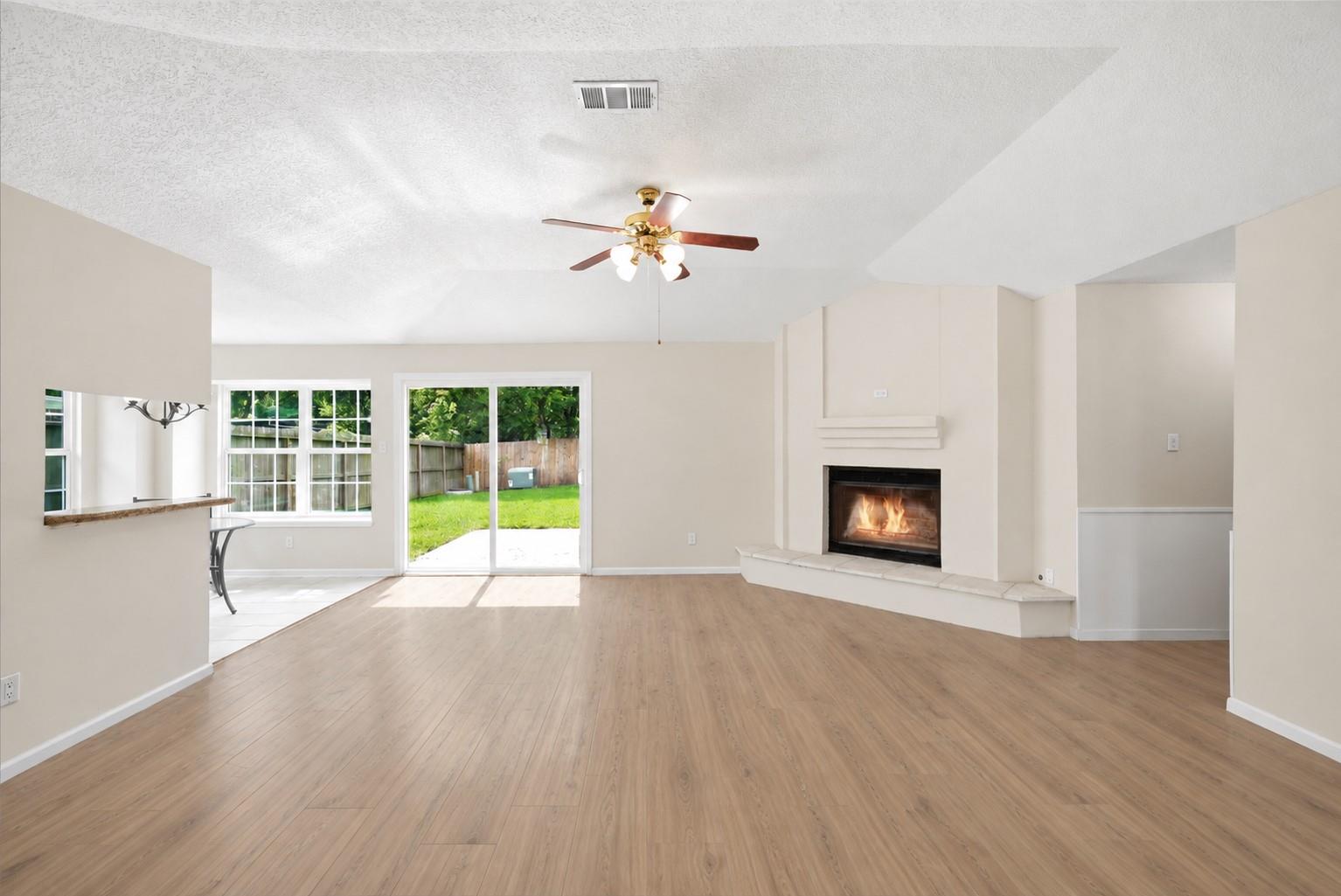 18607 Hiddenbay Way — photo