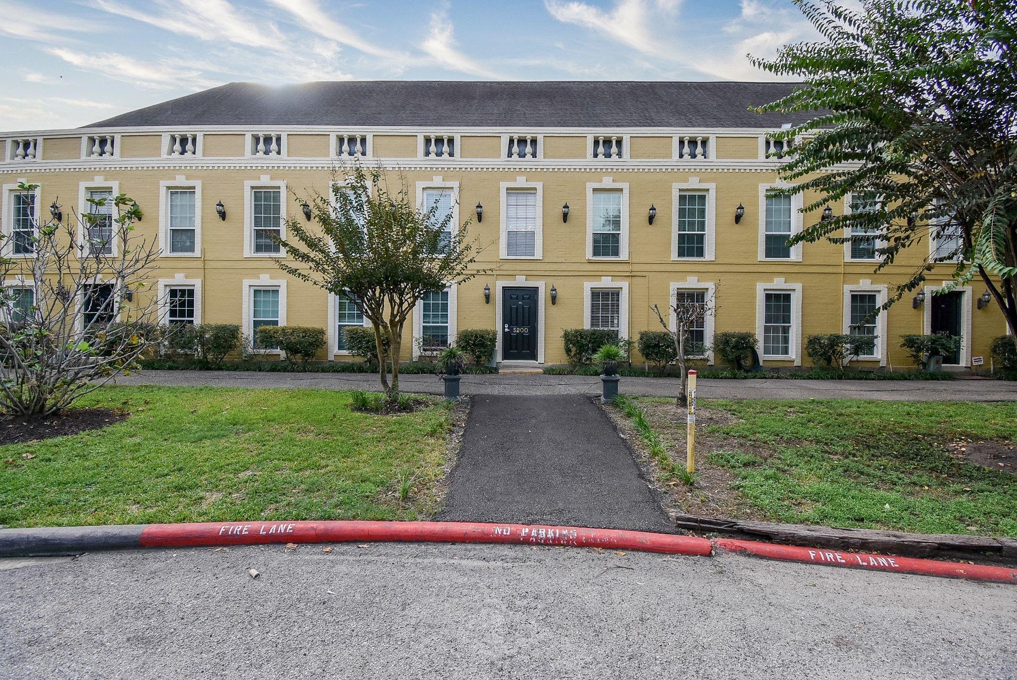 5200 Arboles Drive #2 — photo
