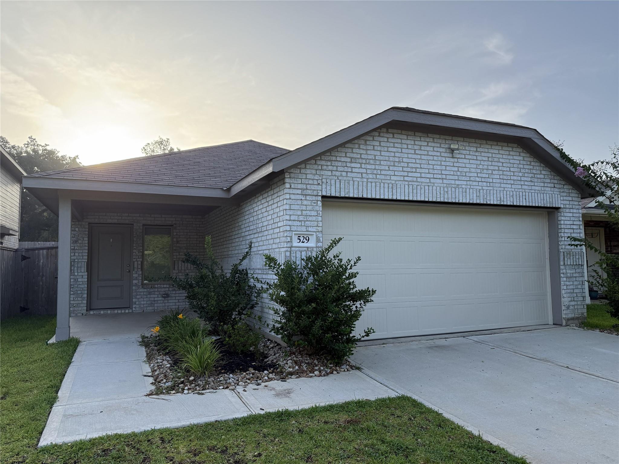 529 Falling Cave Drive — photo