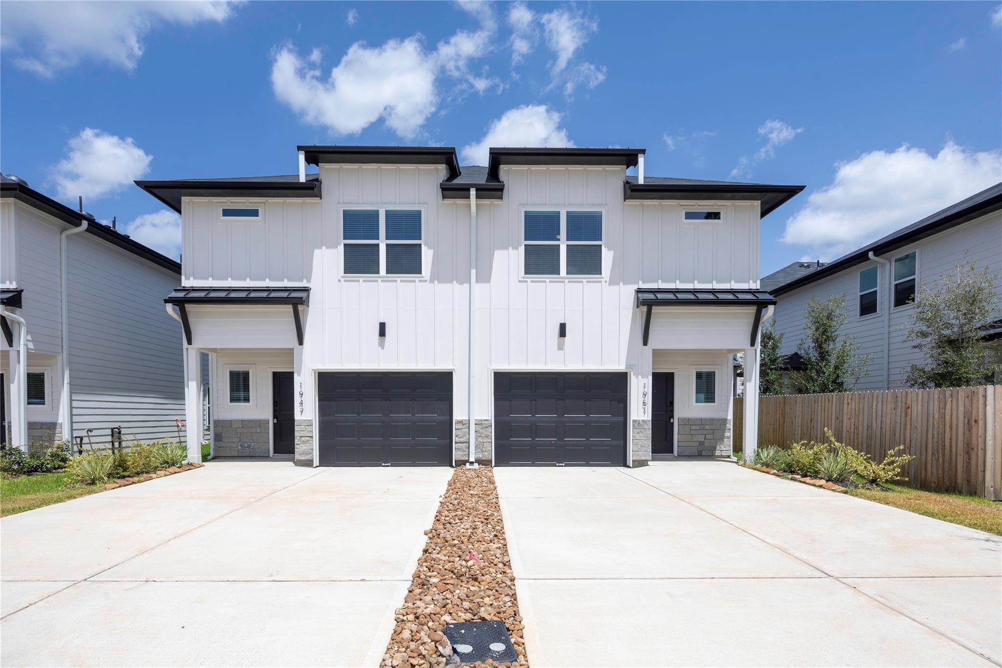 1951 Longmire Villas Court — photo