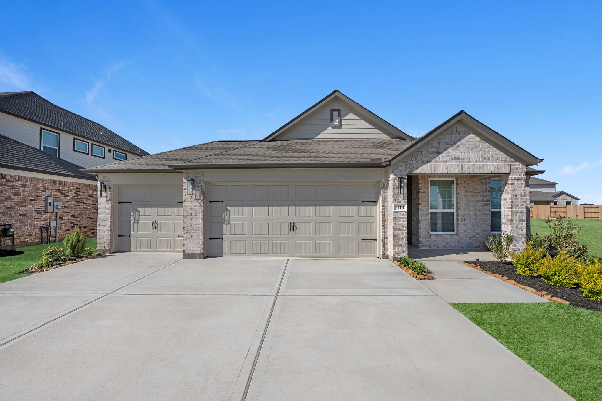 2113 Sunflower View Street — photo