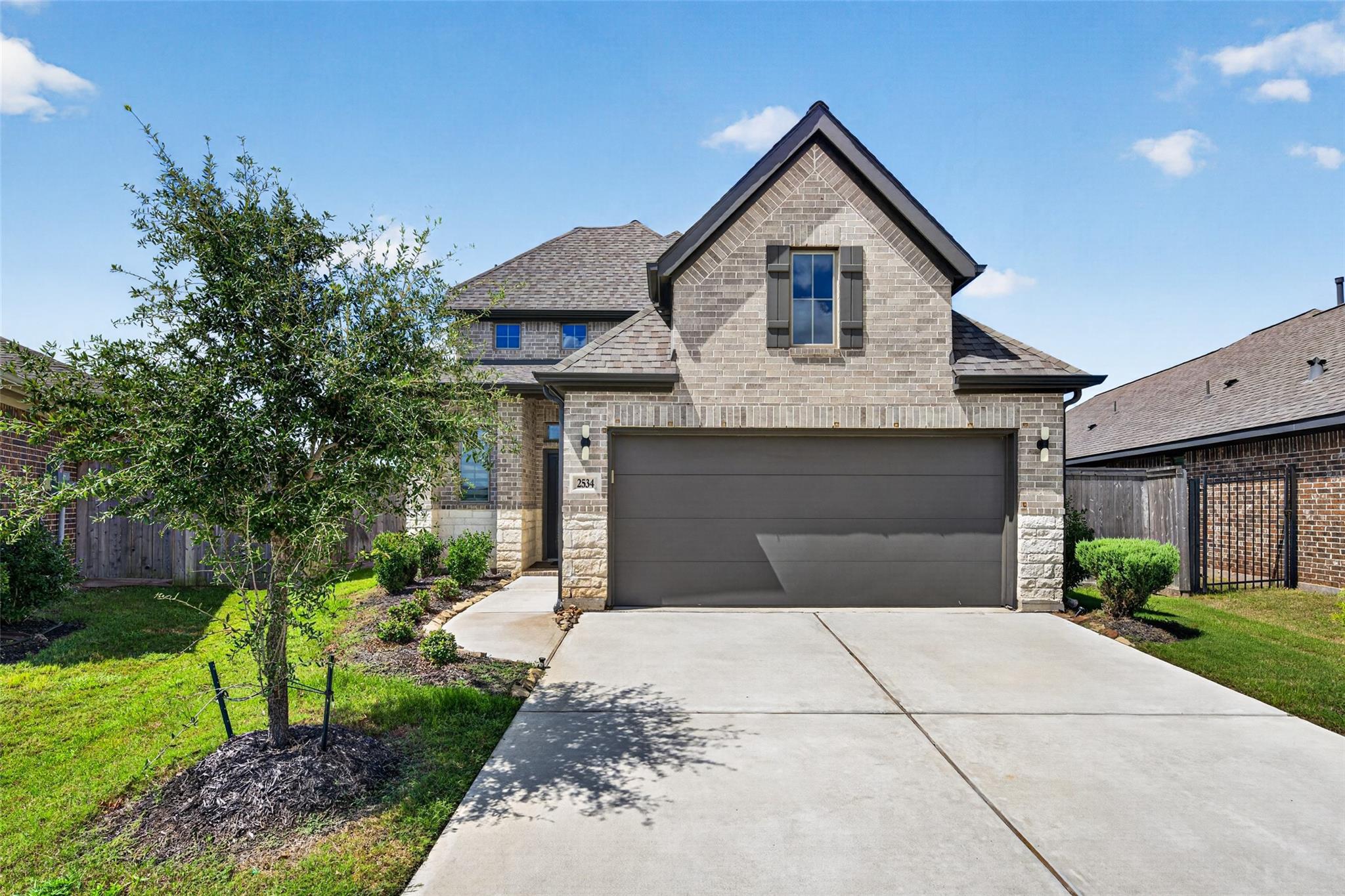2534 Alder Wood Lane — photo