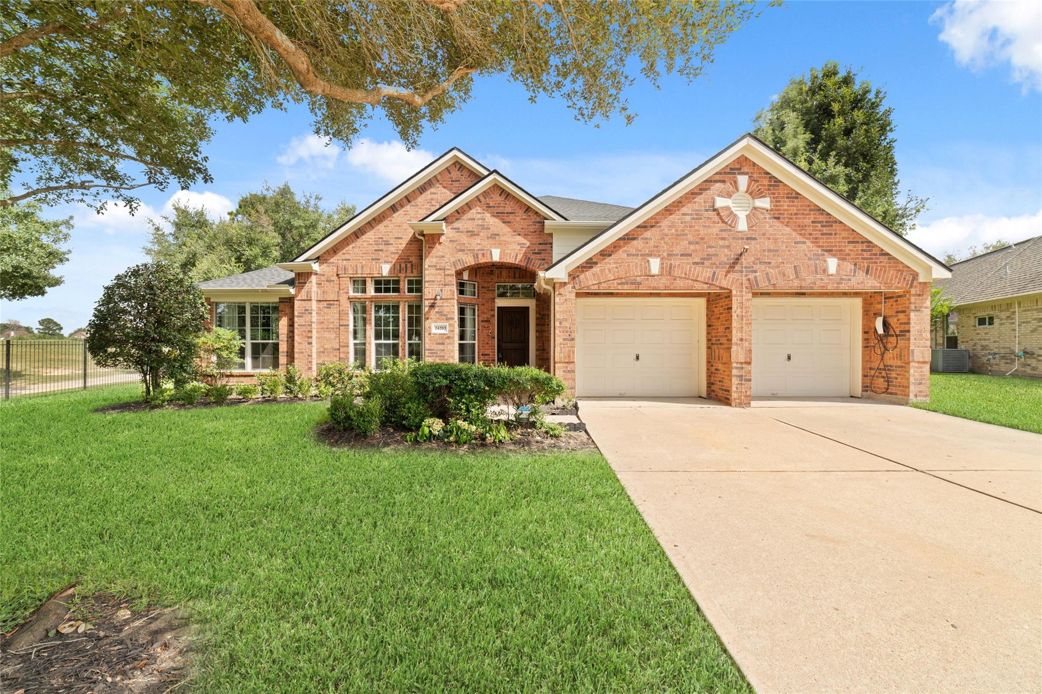 24203 Moon Ridge Court — photo