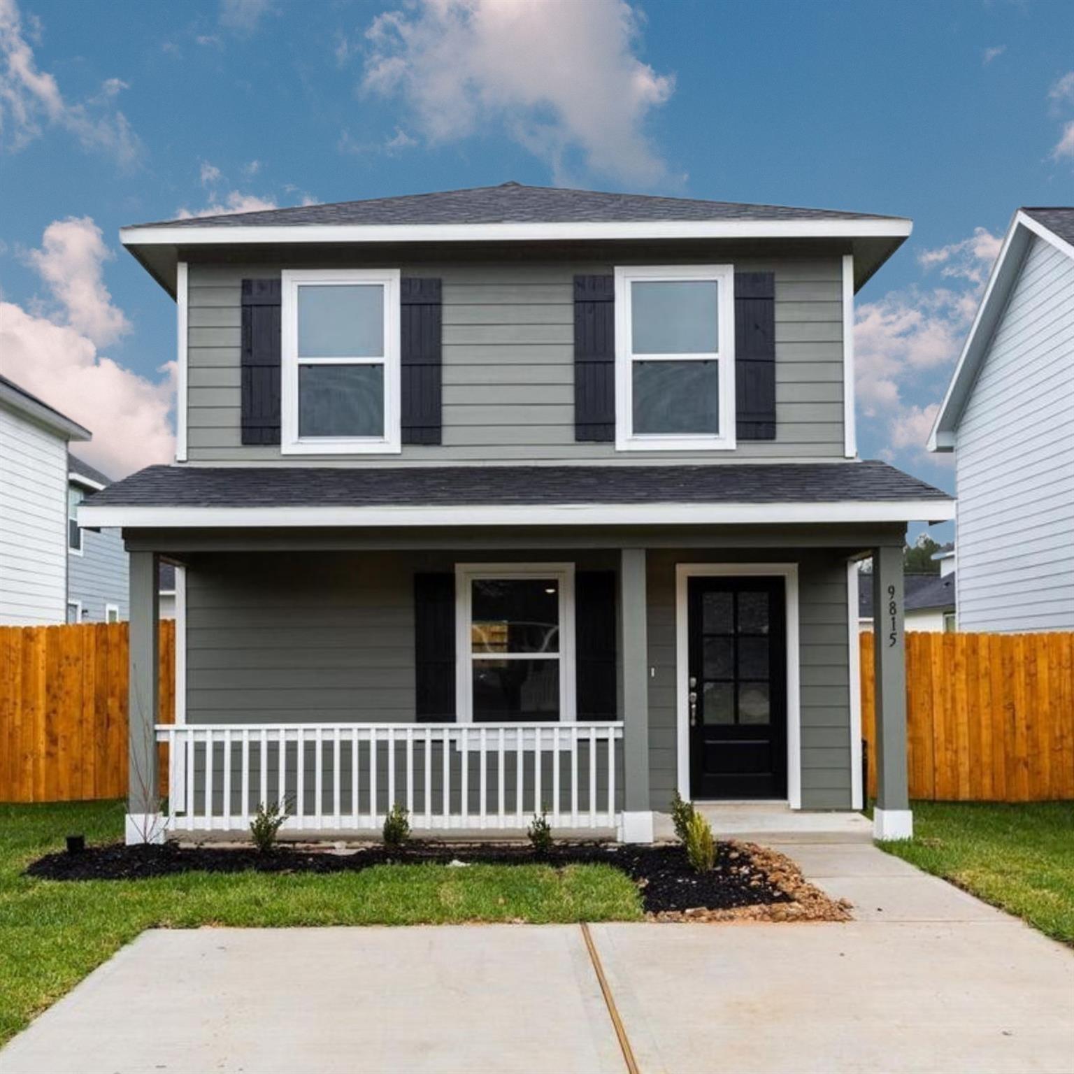 9815 Emerald Stone Way — photo